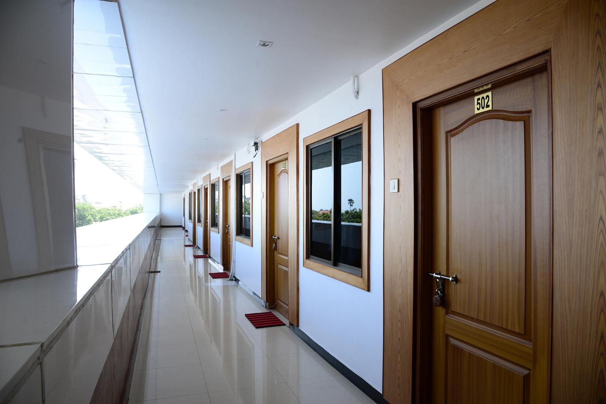Deluxe Double Room with Sea View - Photo 4