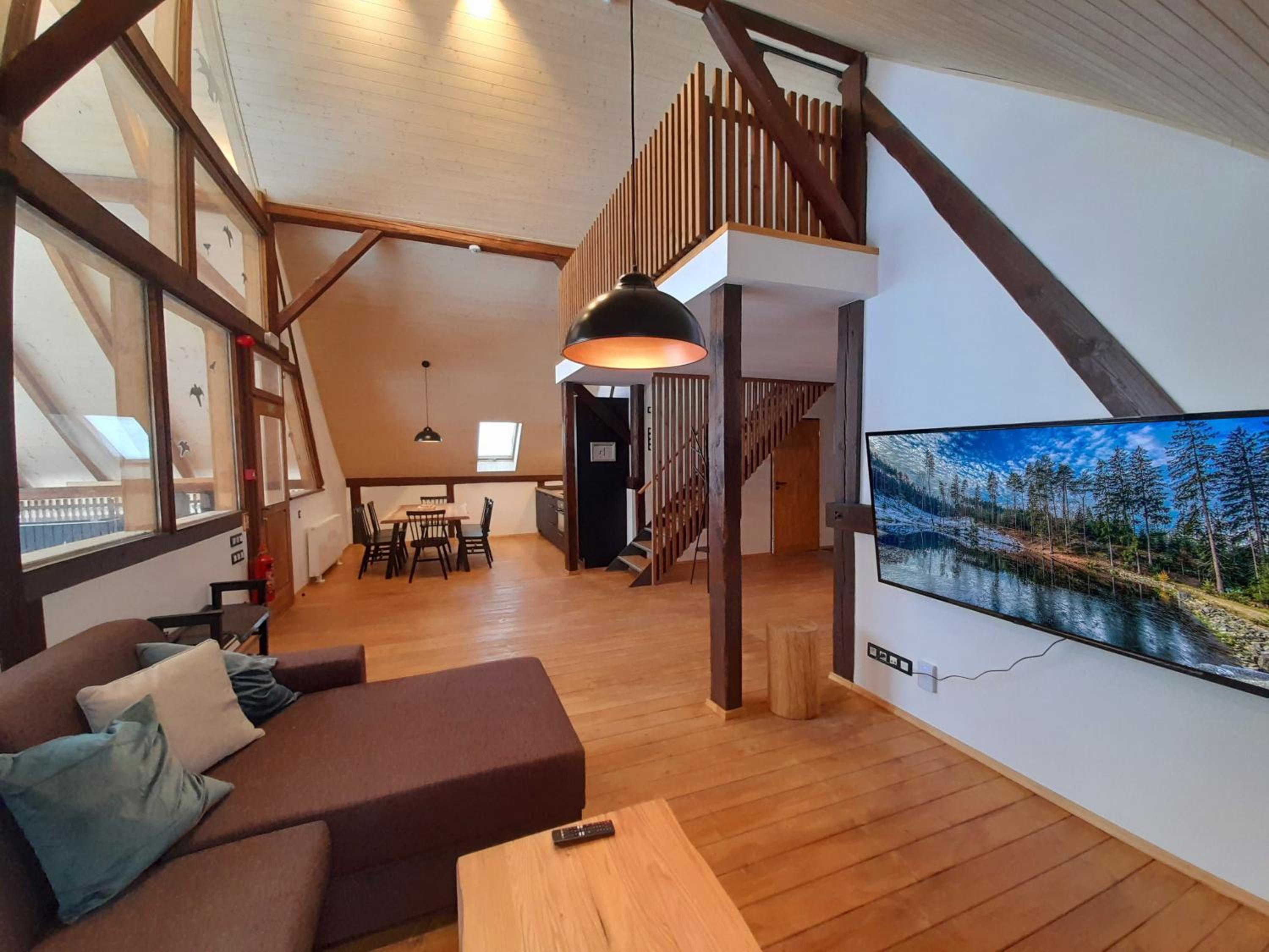 Apartment - Split Level photo 3