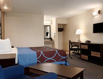 King Room - Non-Smoking photo 2