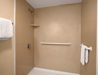 King Room - Disability Access - Non-Smoking photo 2
