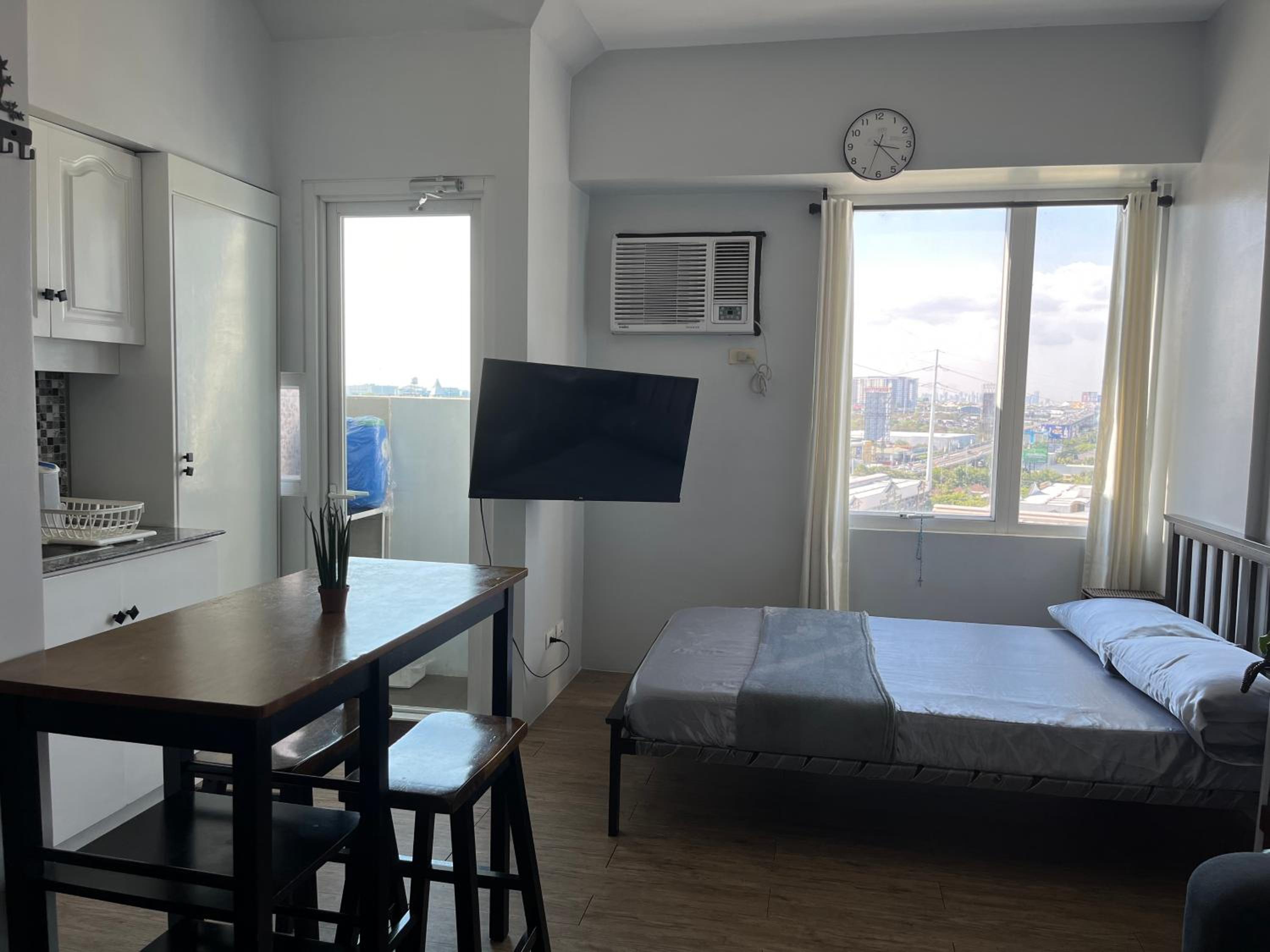 Apartment with Shower