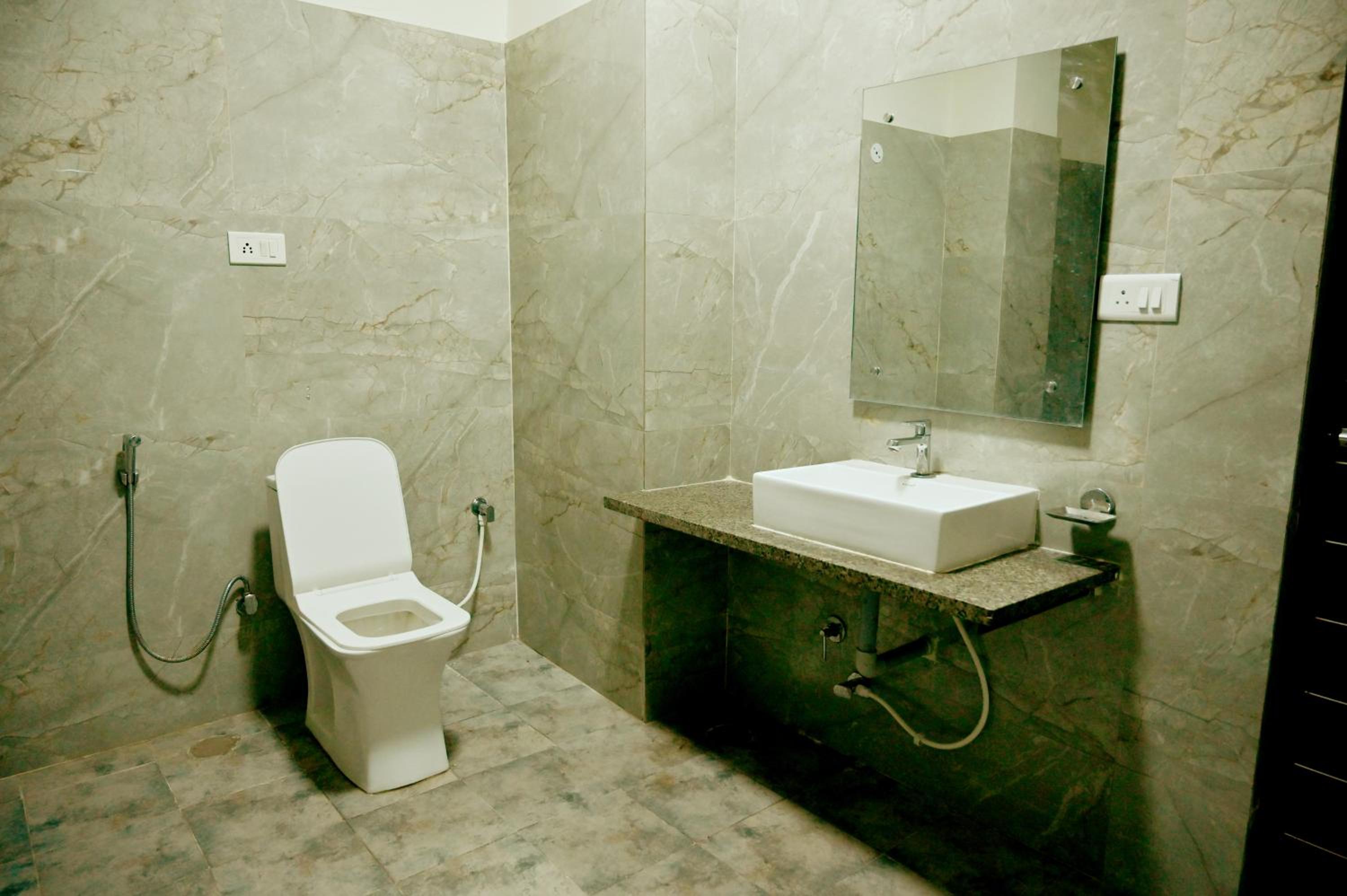 Deluxe Room - Photo 2