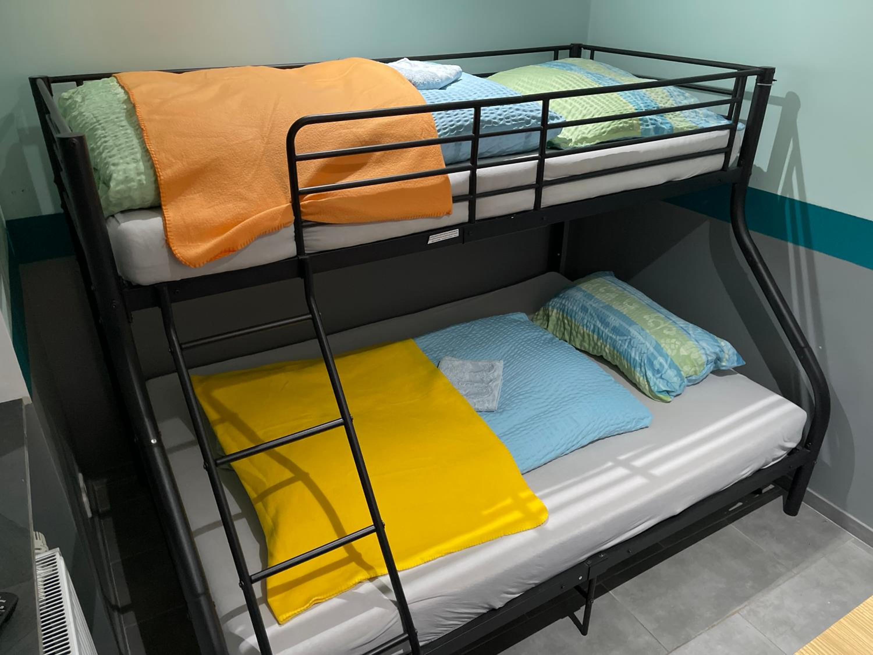 Comfort Triple Room with Shower - Photo 1