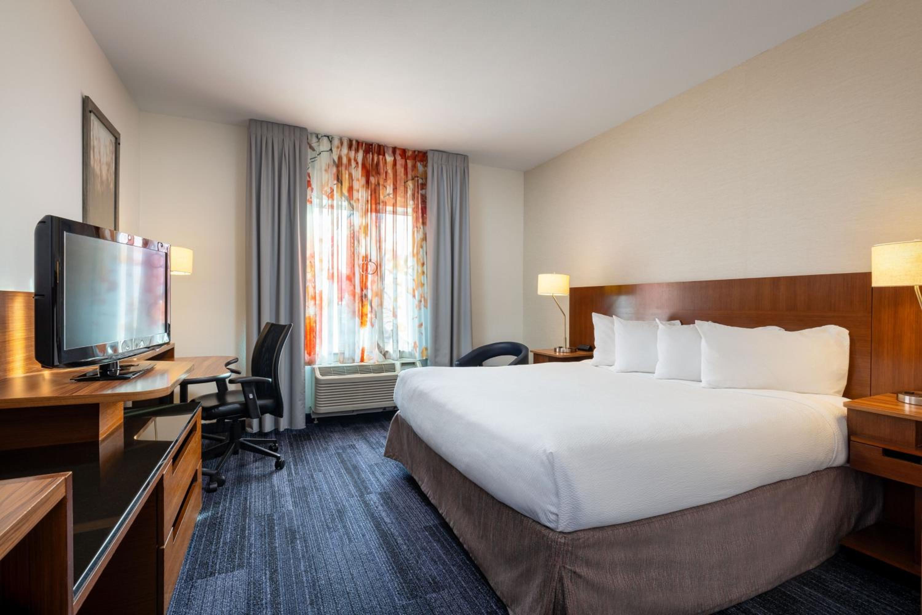 King Room - Hearing Accessible