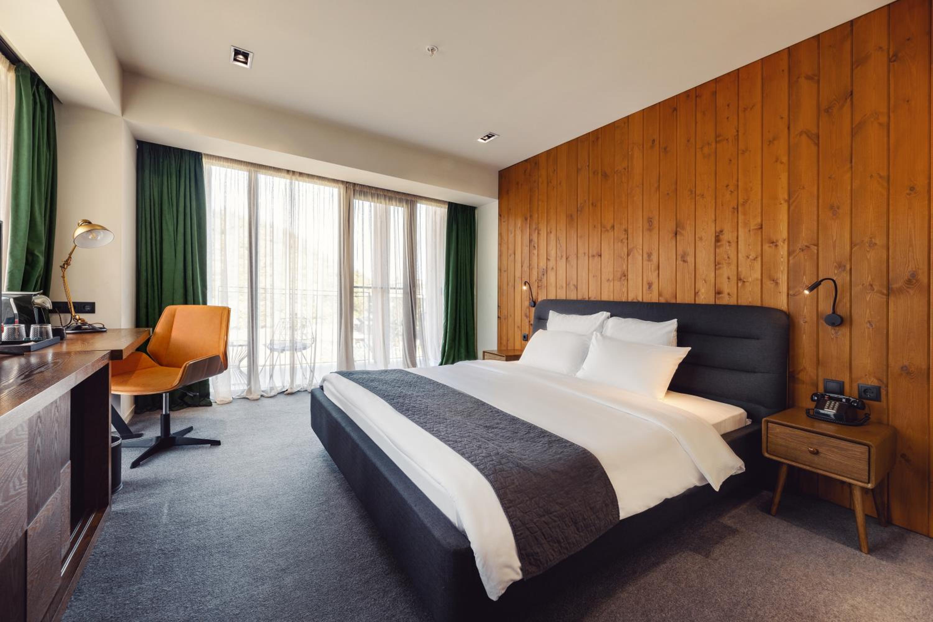Standard King Room
