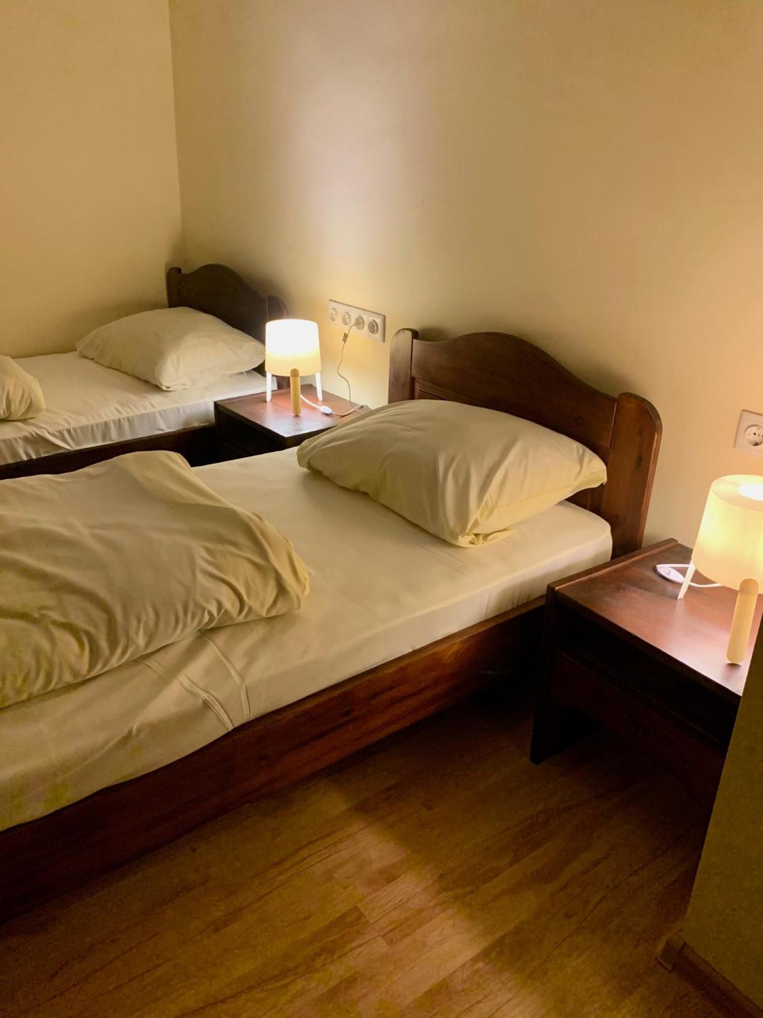 Twin Room - Photo 4