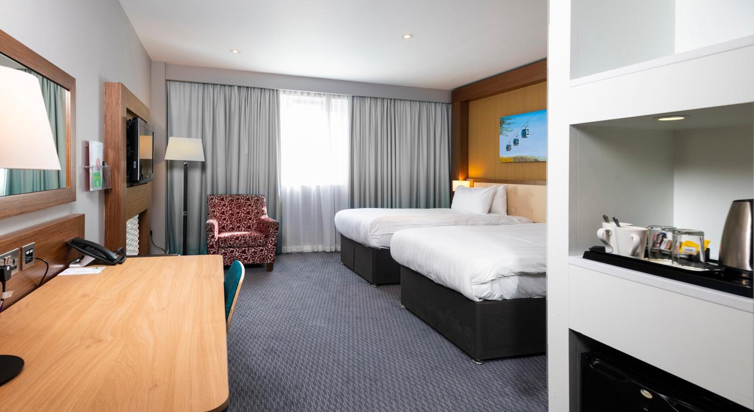 Standard Twin Room - Photo 4
