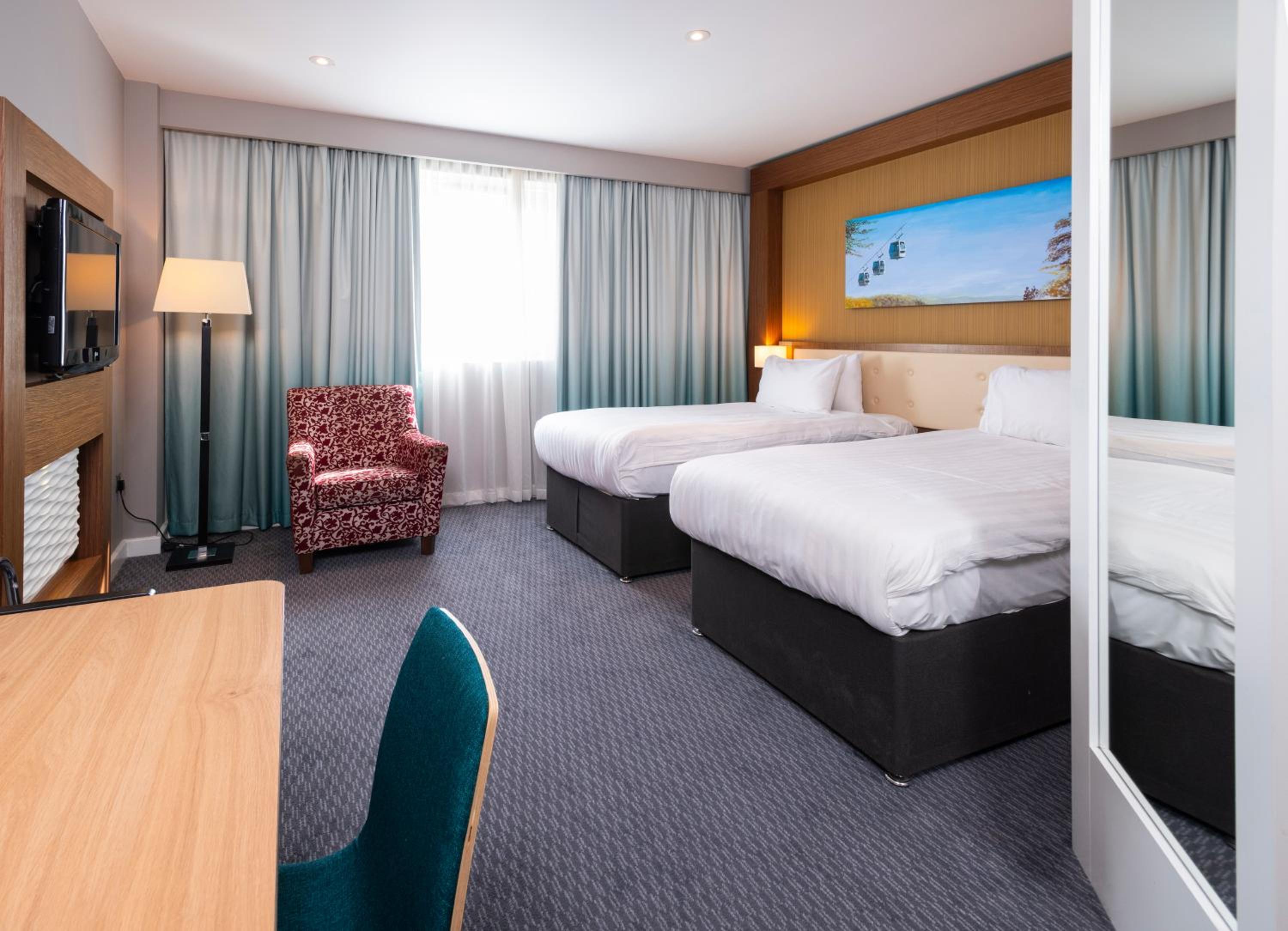 Standard Twin Room - Photo 1