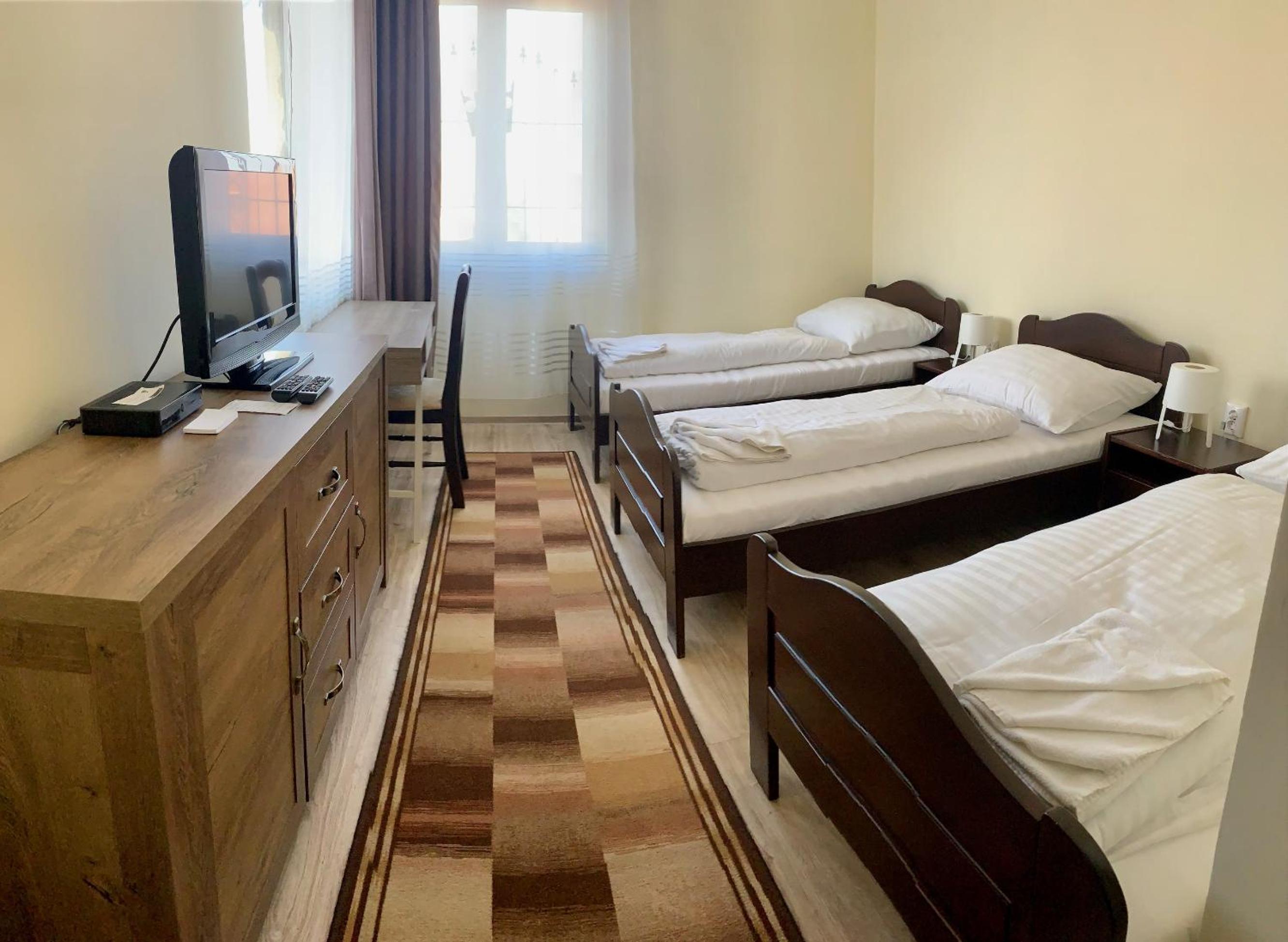 Triple Room - Photo 6