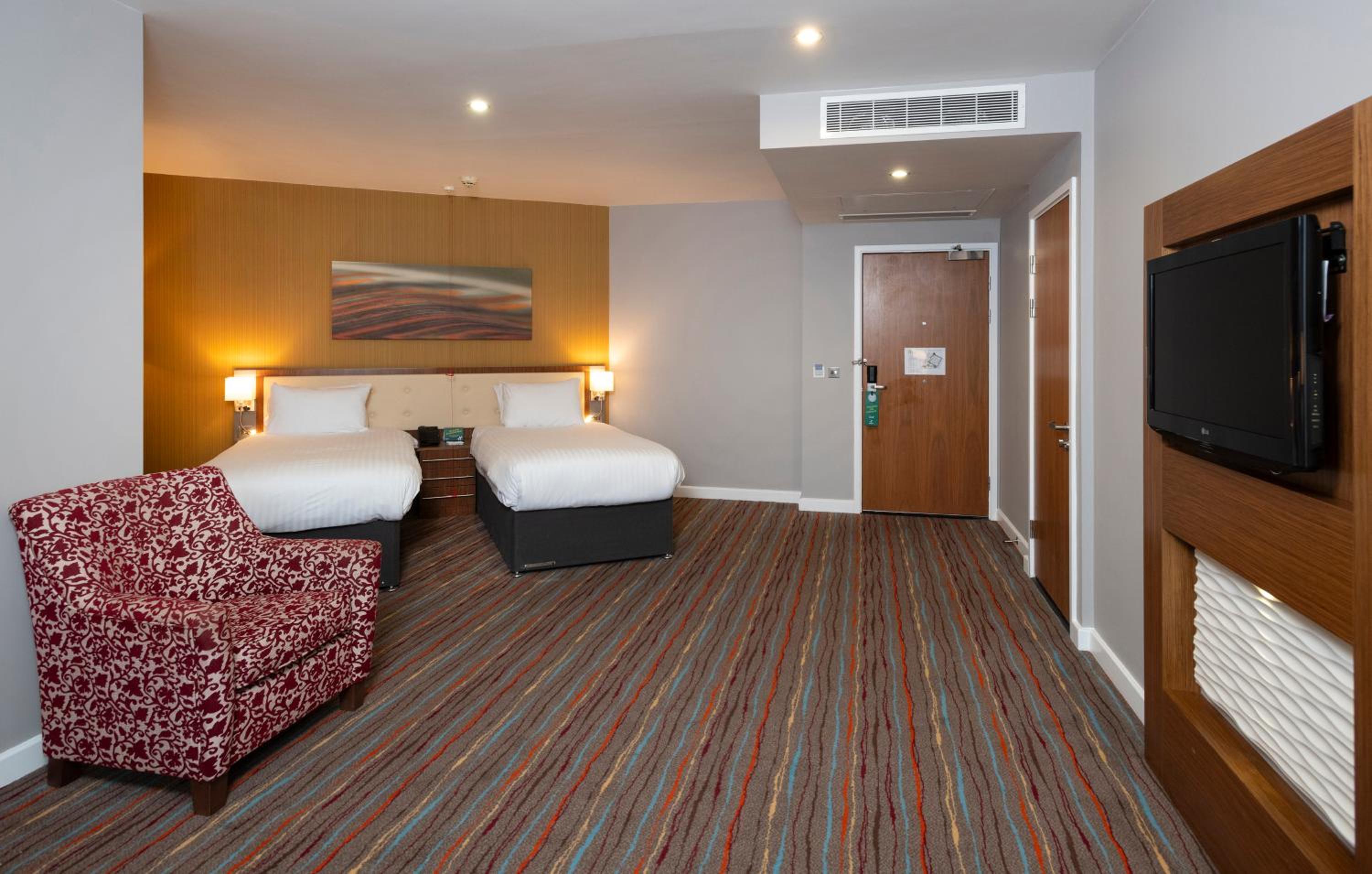 Standard Twin Room - Disability Access - Photo 1