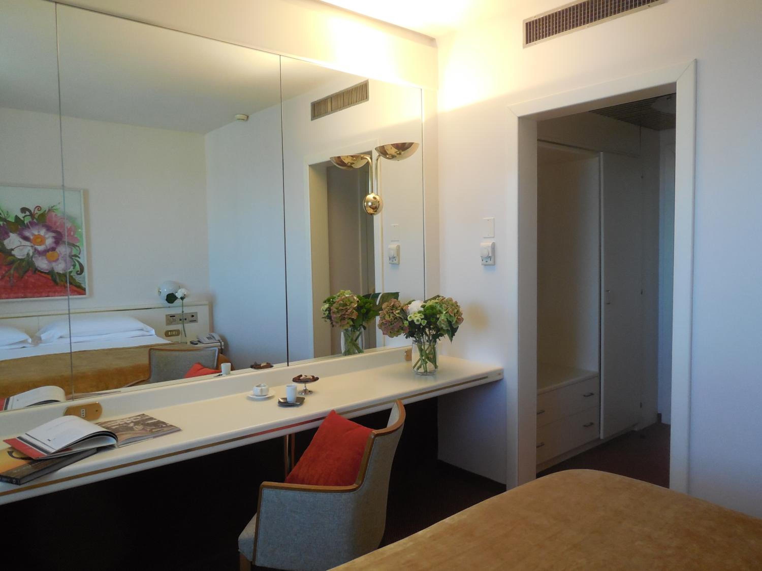 Classic Double Room - Photo 5
