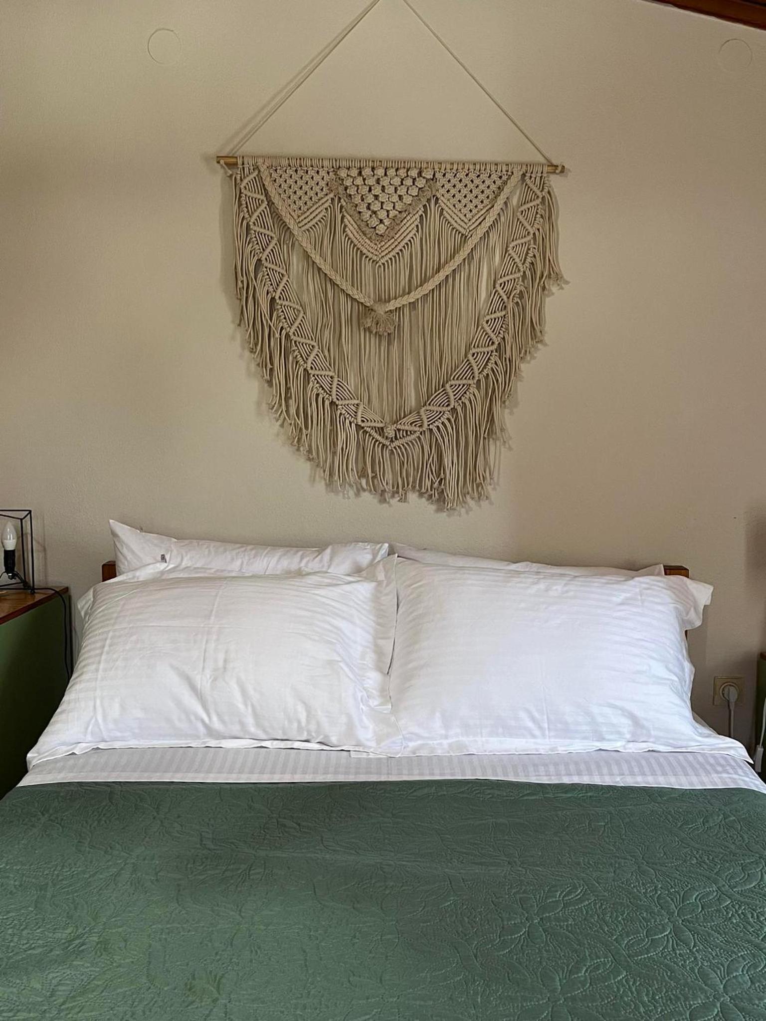 One-Bedroom House photo 1