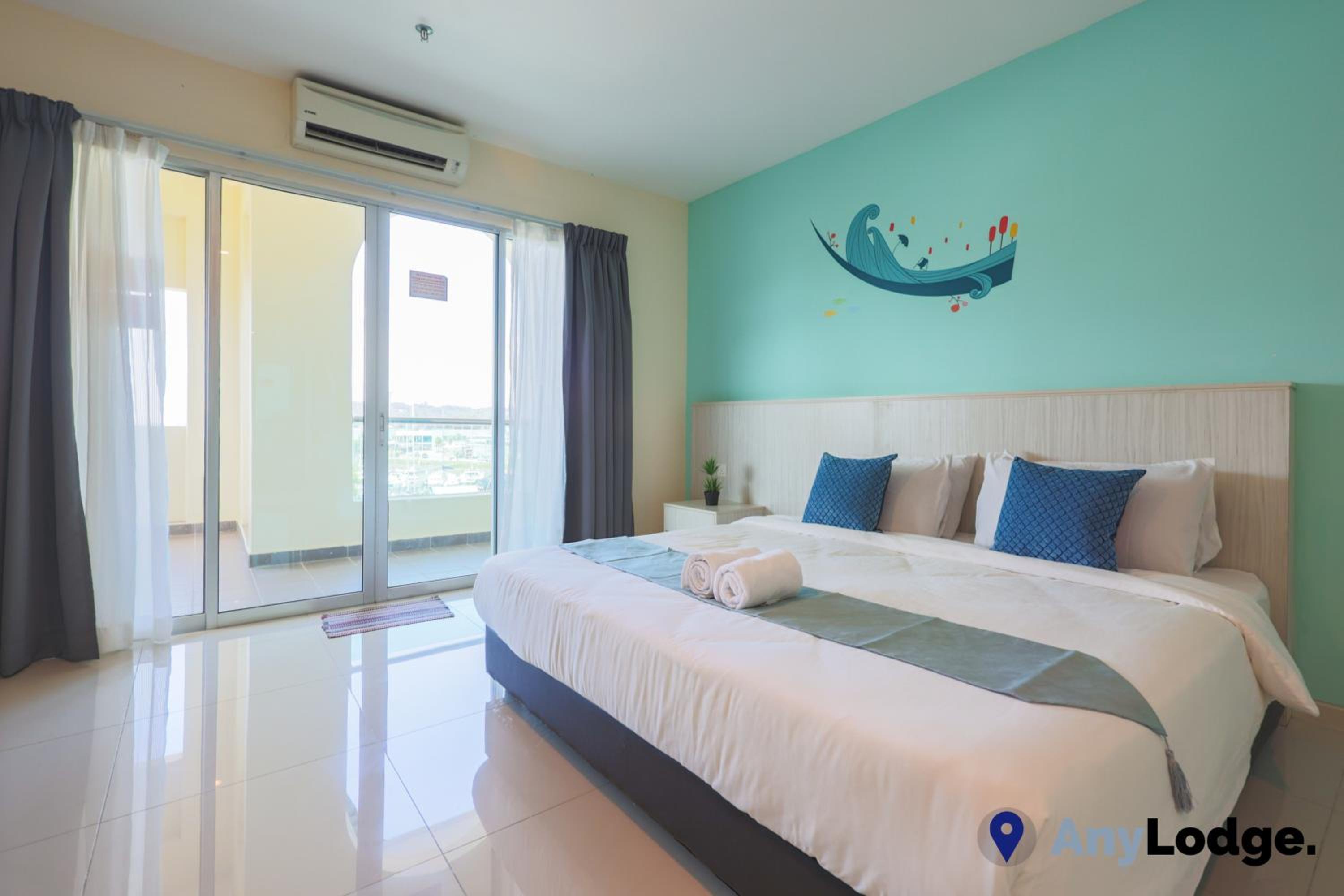 Superior Suite with Sea View - Photo 4