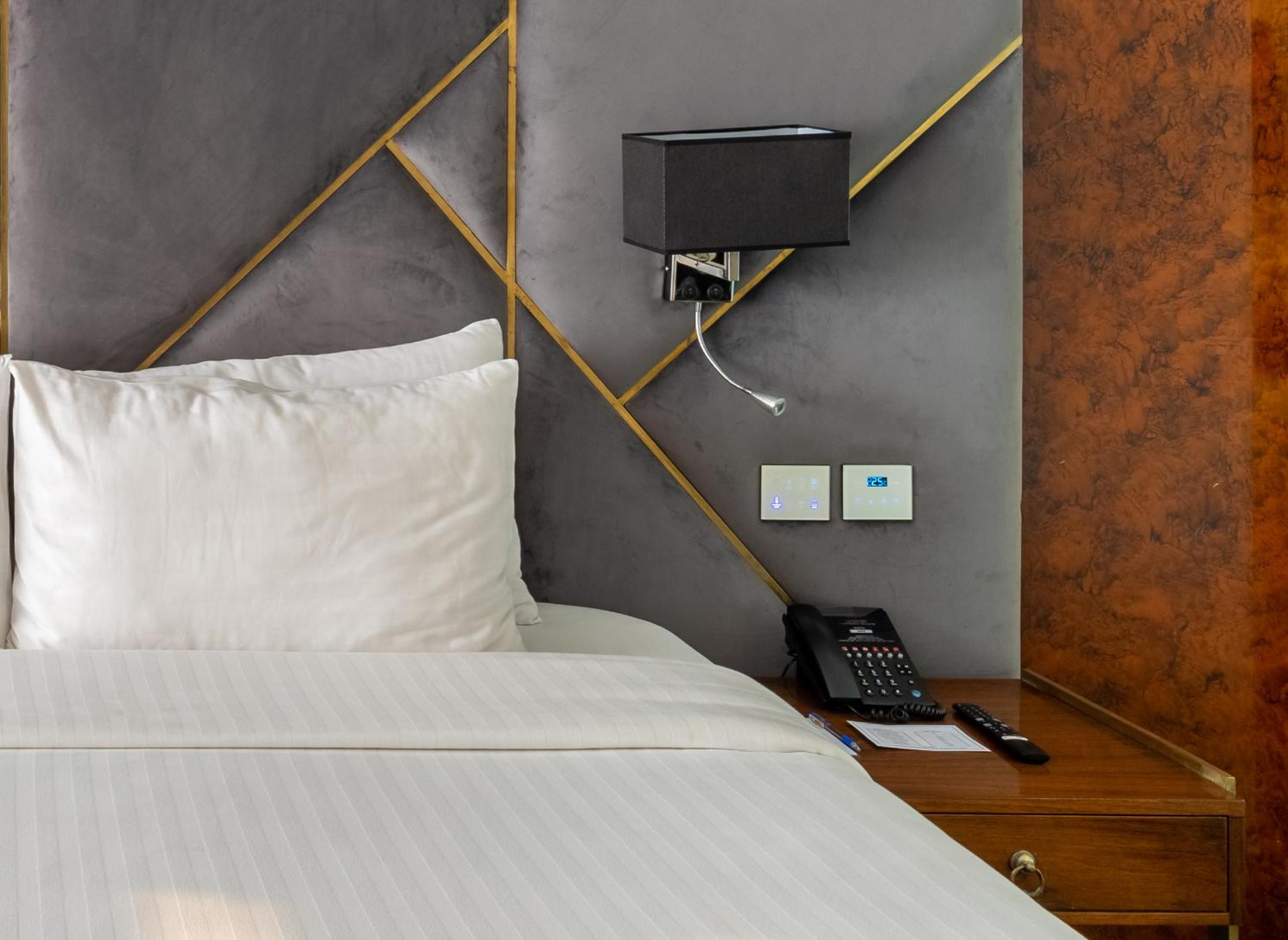 Deluxe Double Room photo 2