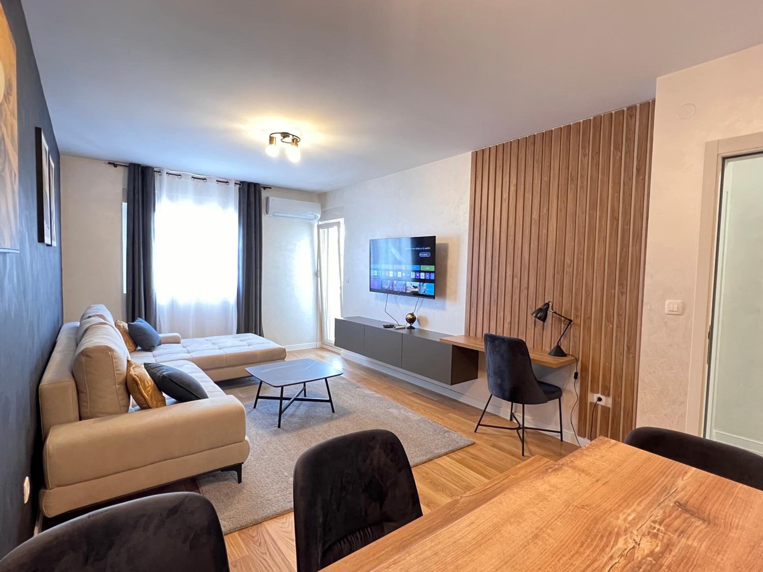 One-Bedroom Apartment with Balcony