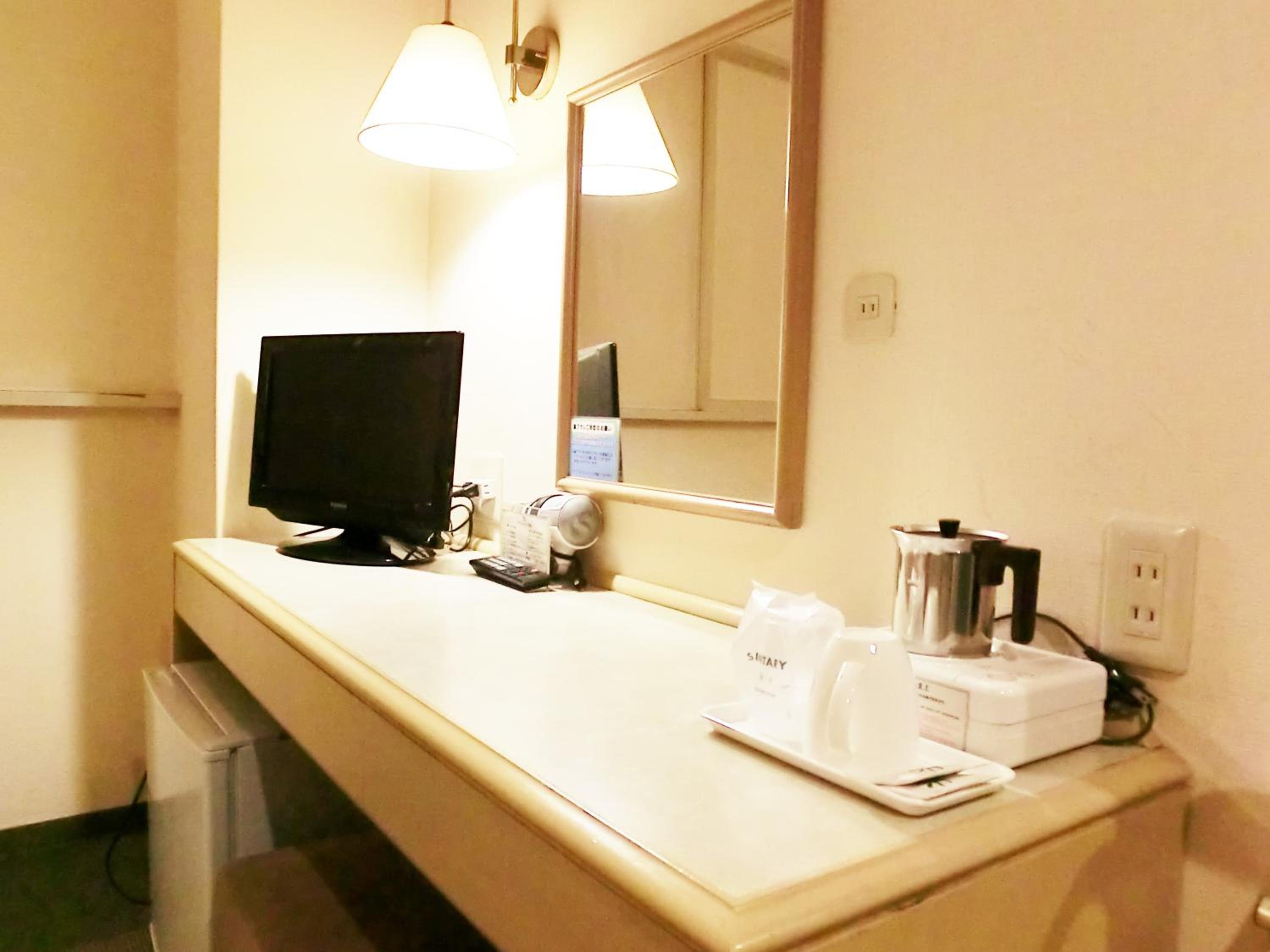 Single Room - Annex - Smoking photo 2