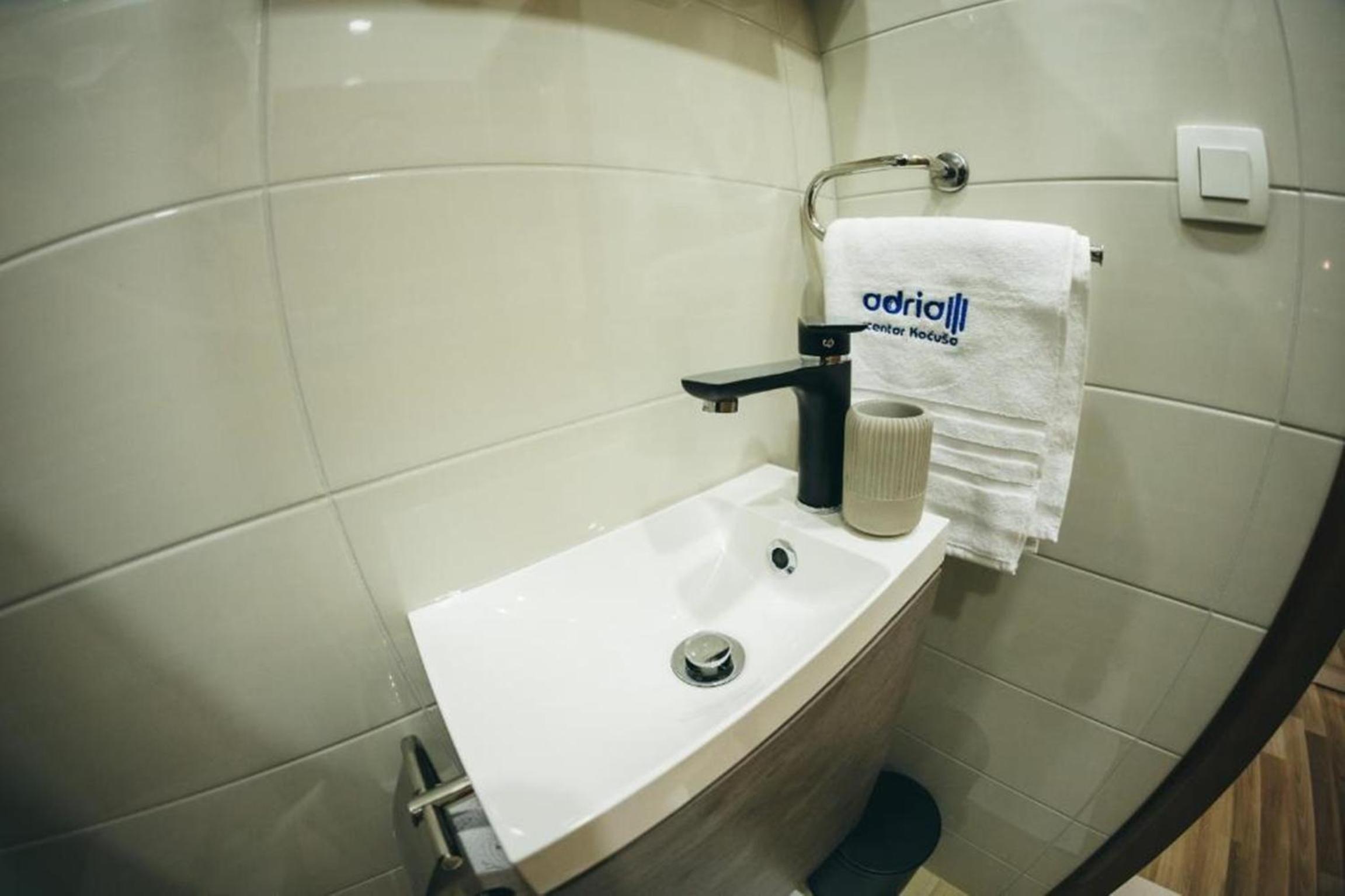 Deluxe Double Room with Balcony photo 3