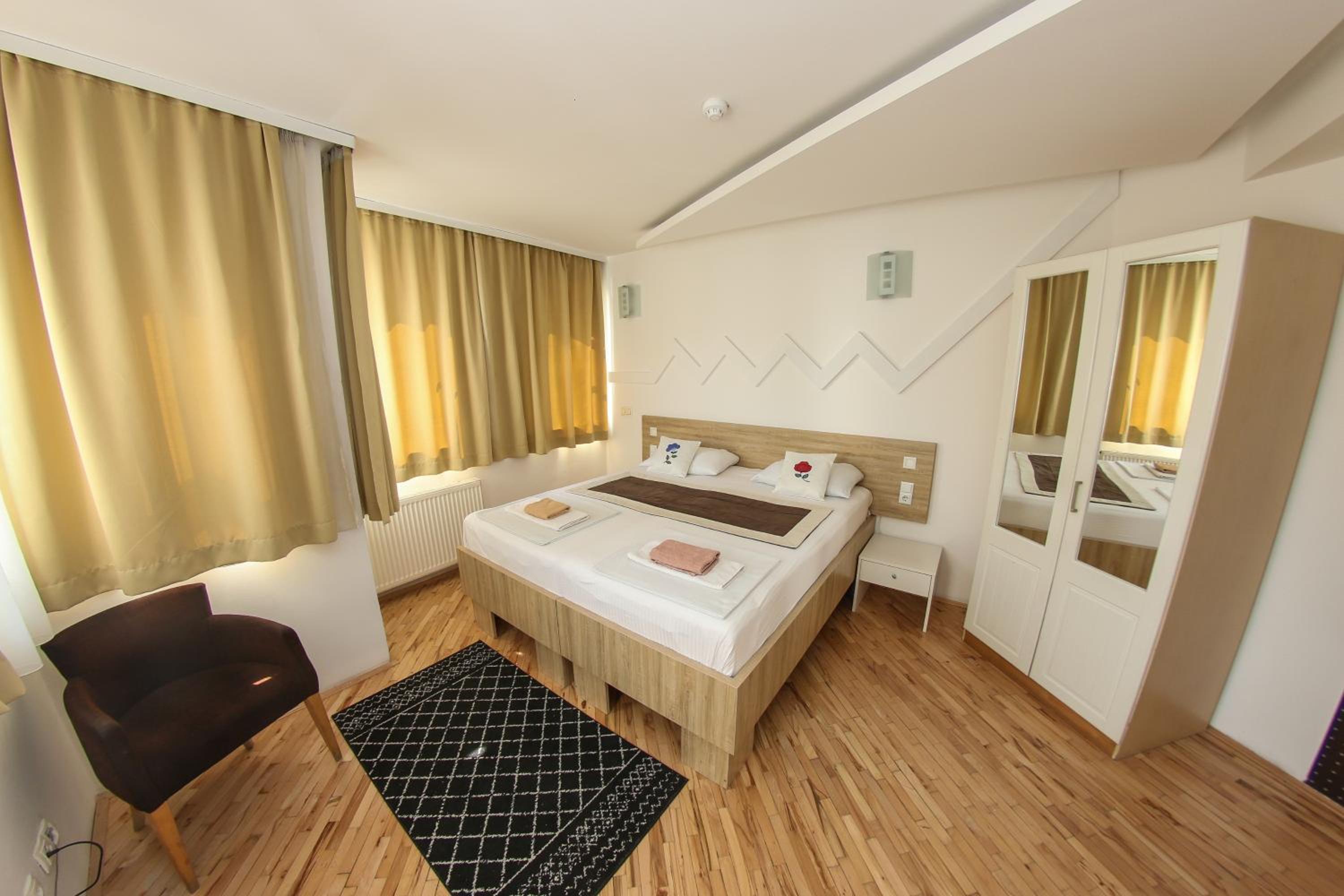 Double Room photo 3