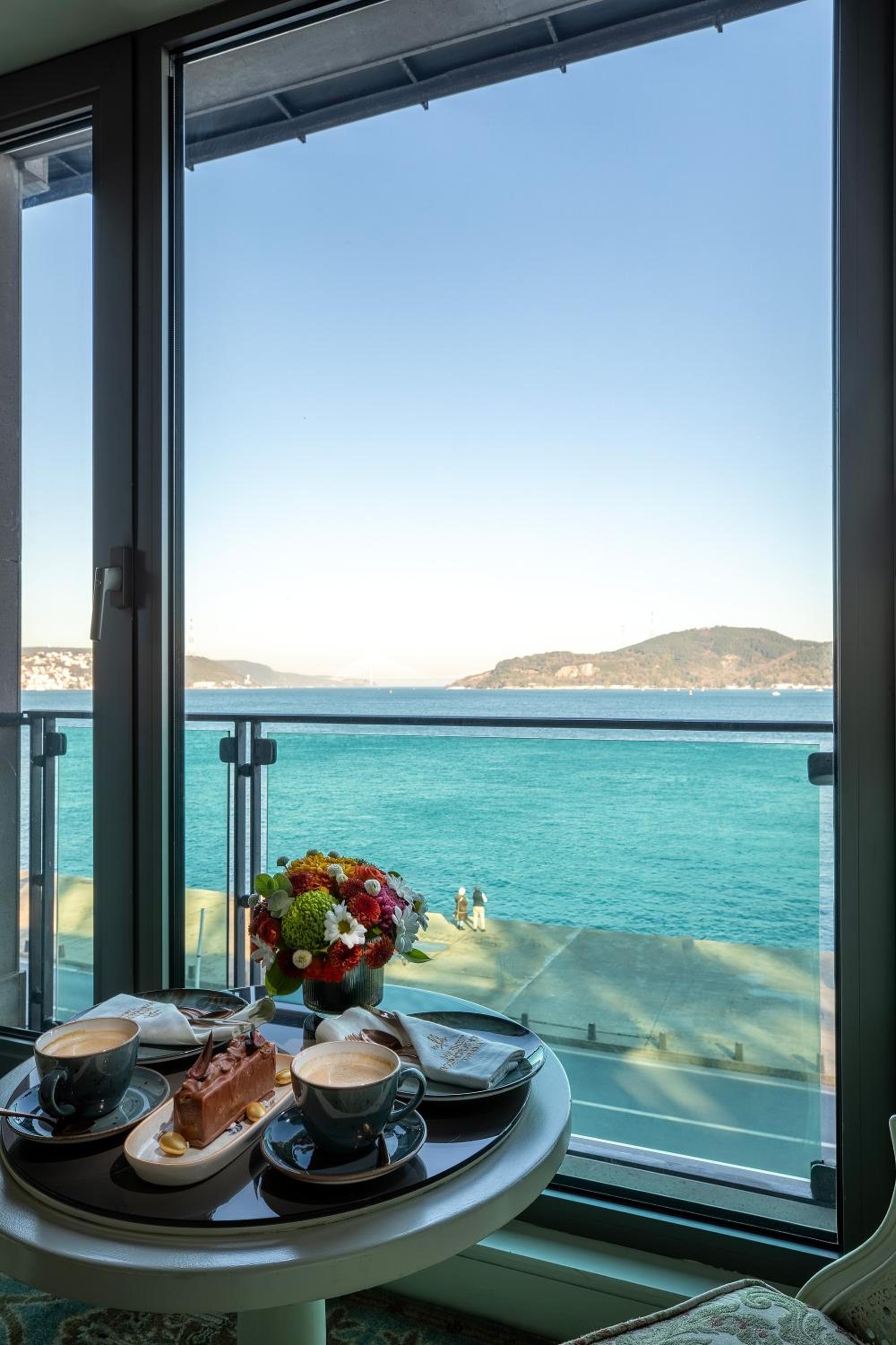 Deluxe Double Room with Bosphorus View photo 3