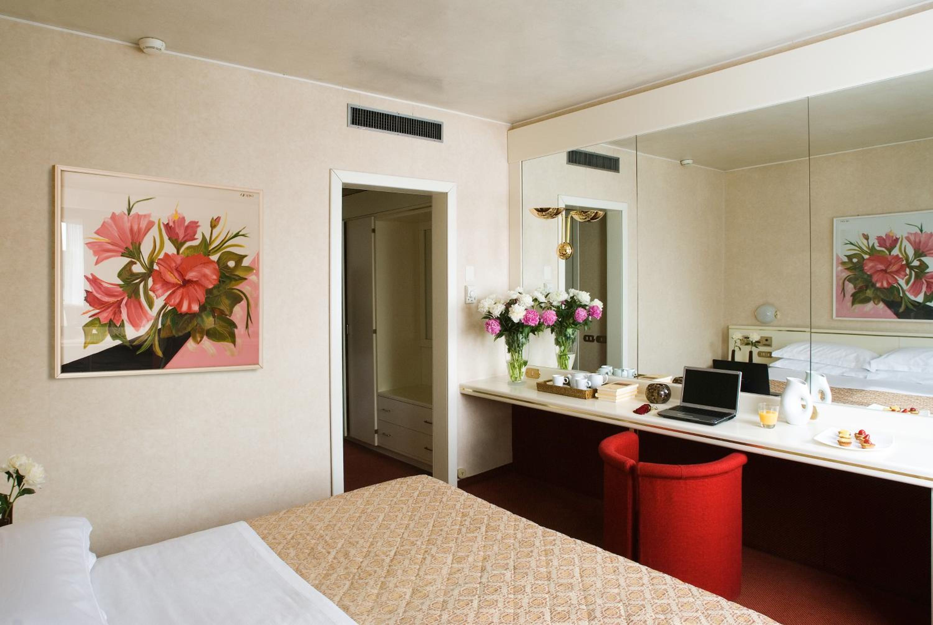Classic Double Room - Photo 8