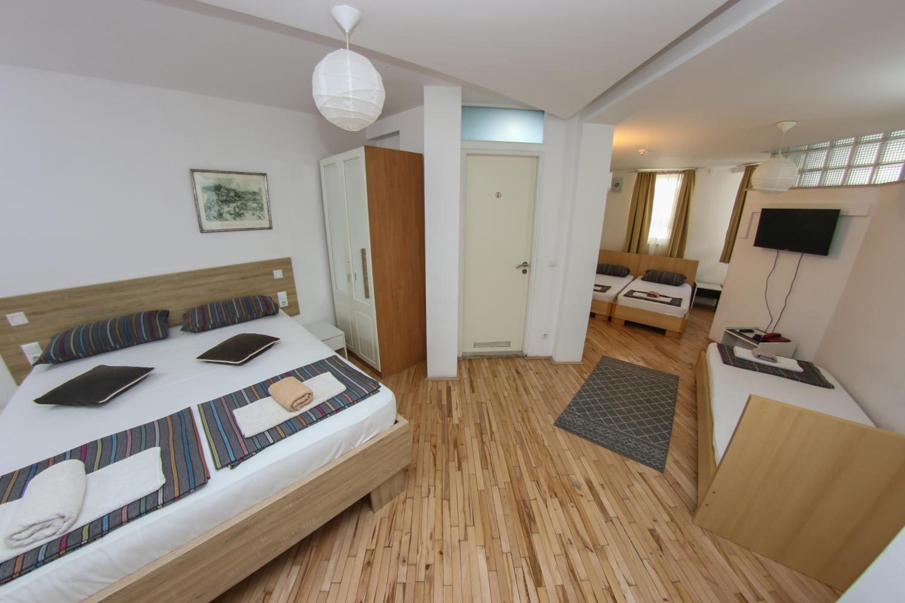 Apartment with Balcony photo 1