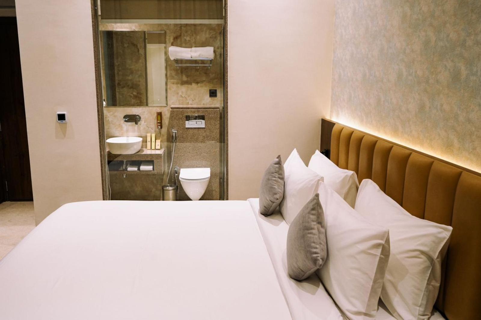 Deluxe Room - Photo 2