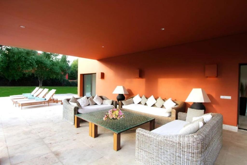 Villa photo 3