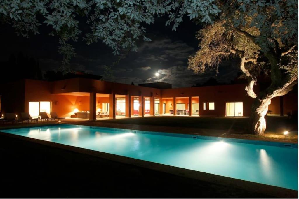 Villa photo 2