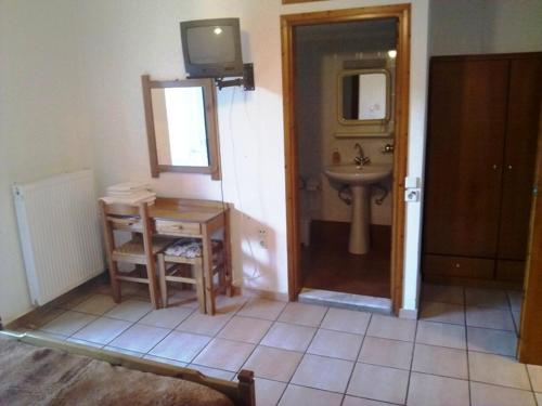 Triple Room - Photo 8