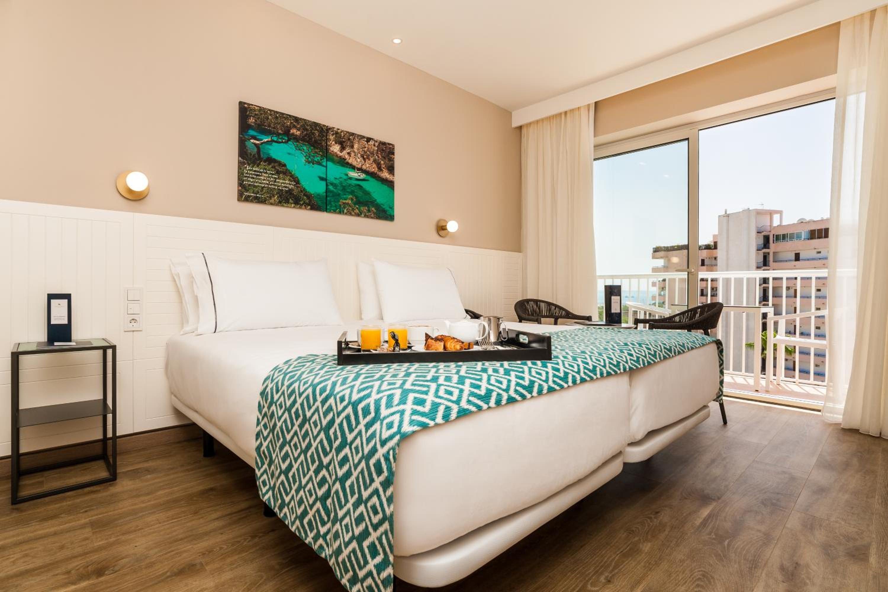Twin Room with Balcony