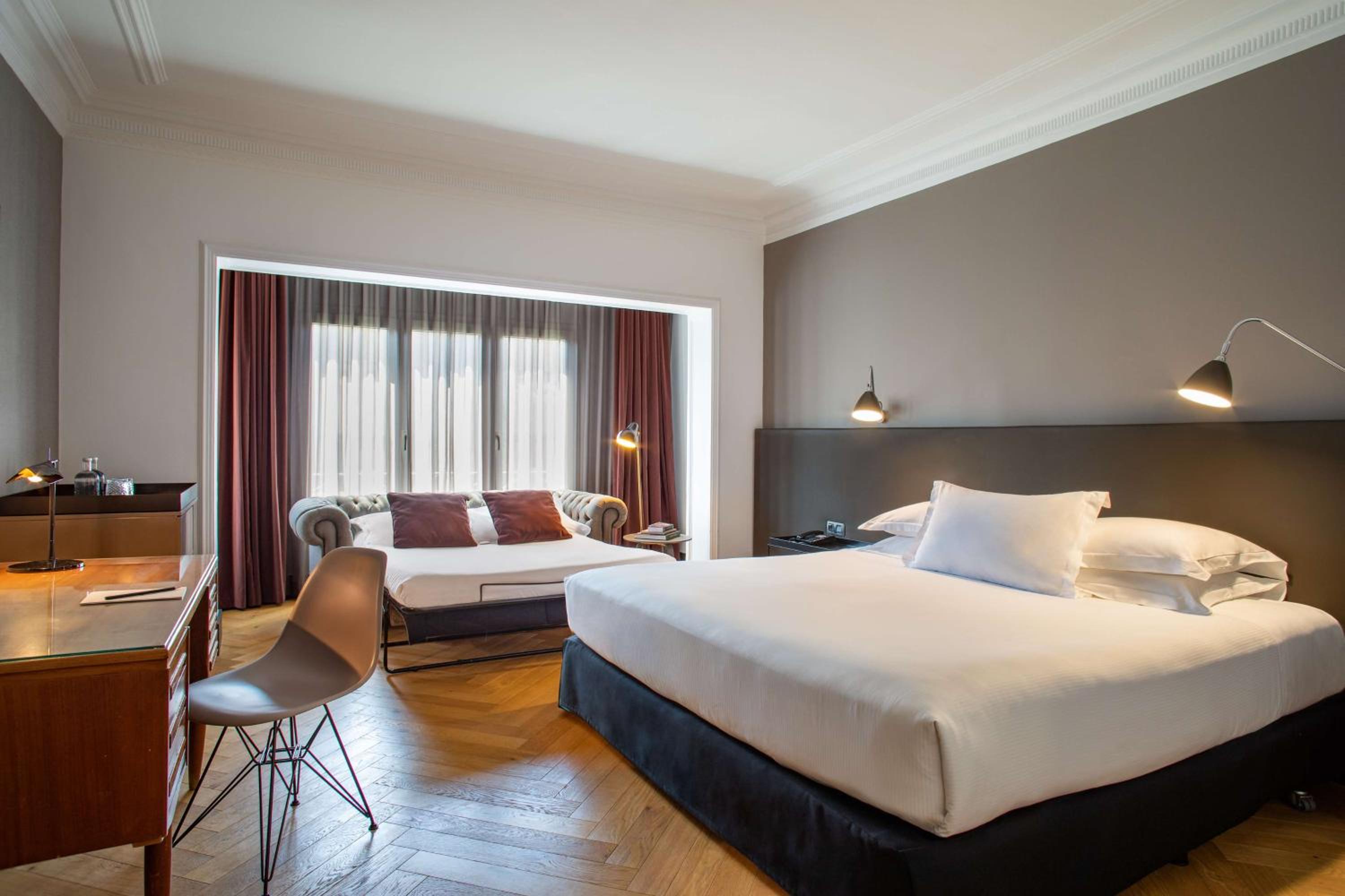 Collection Premium King Room with Sofa Bed