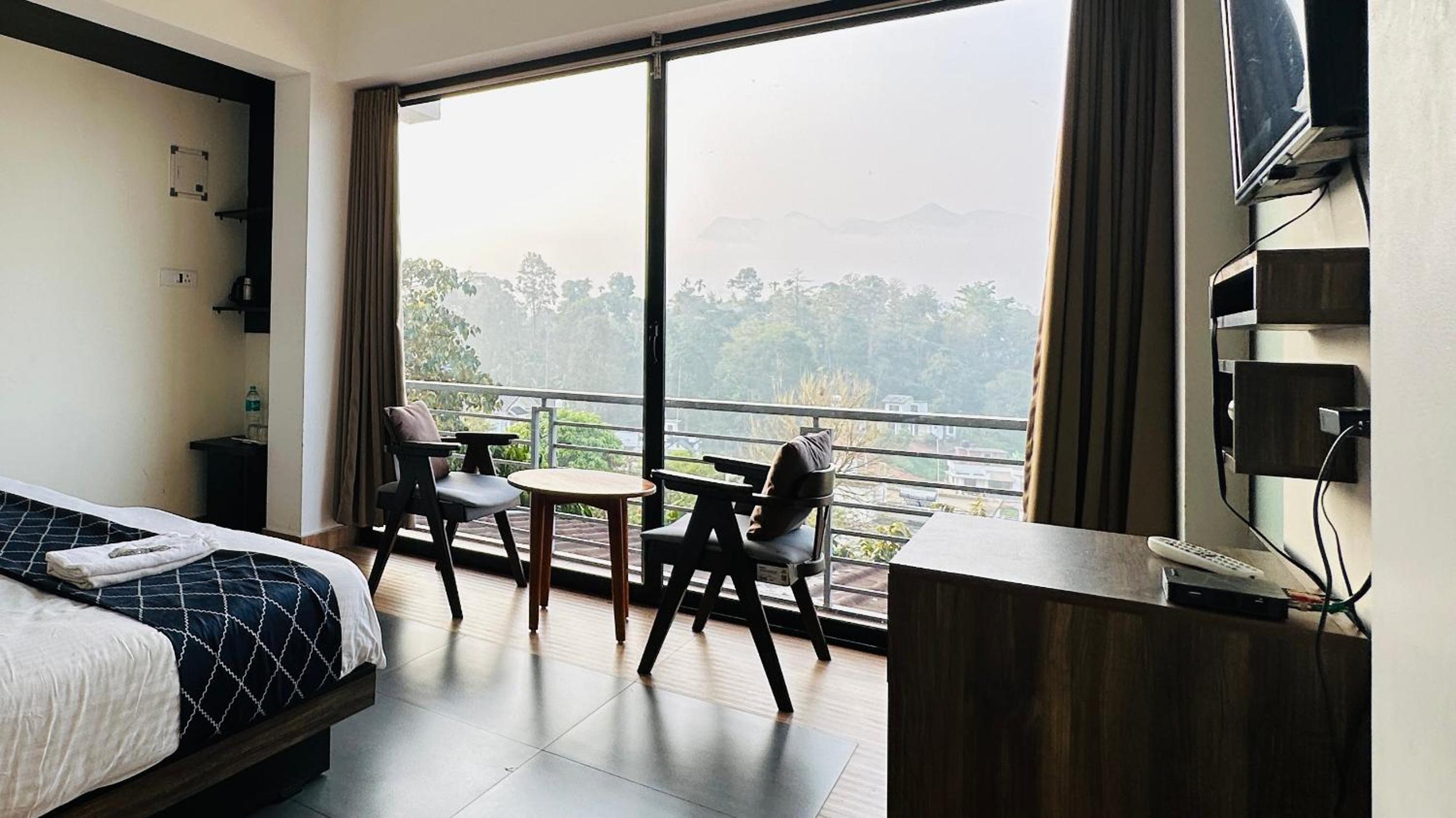Family Room with Balcony - Photo 6