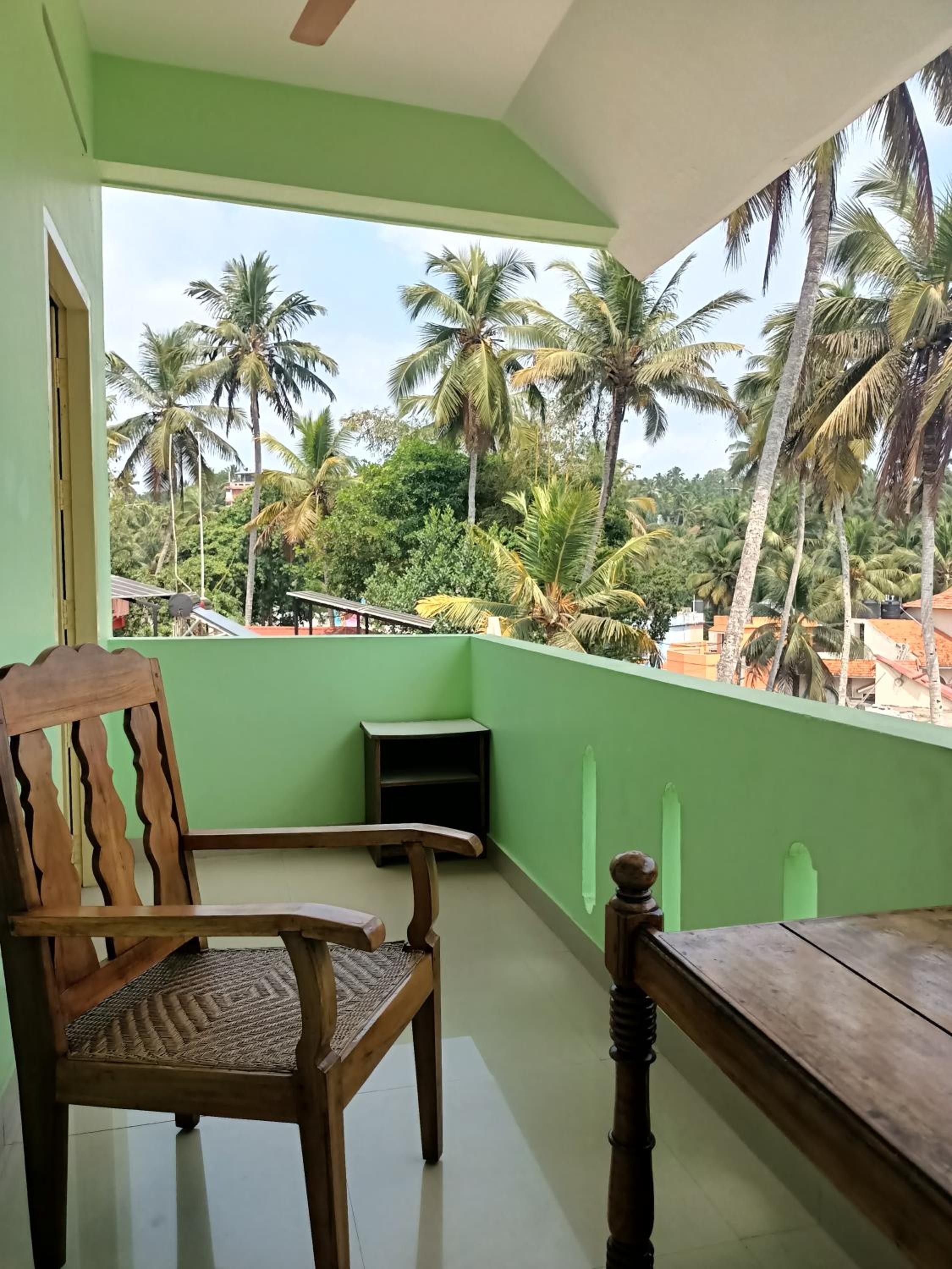 Large Double or Twin Room photo 3