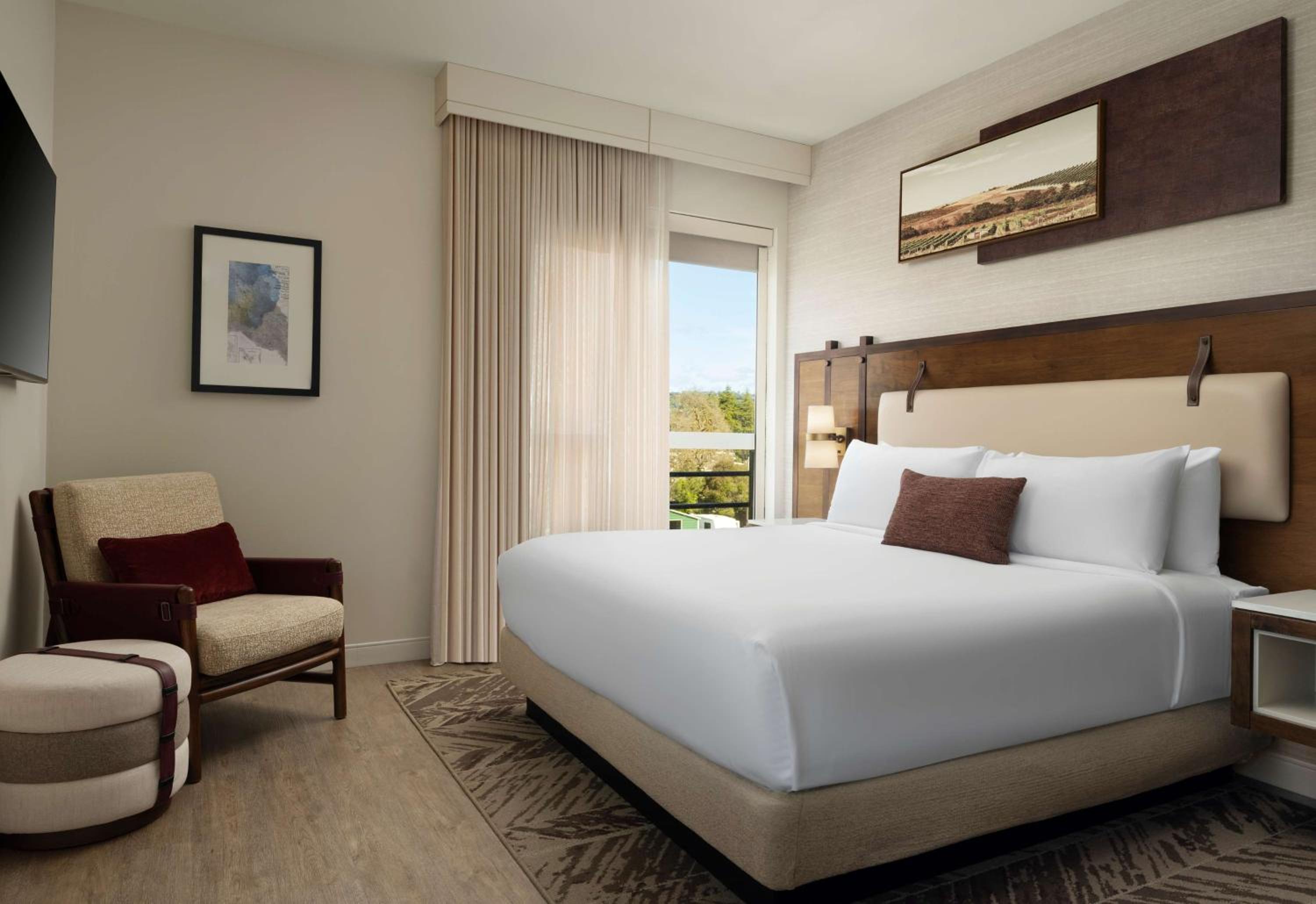 One-Bedroom King Suite with Dining Table  - Photo 1