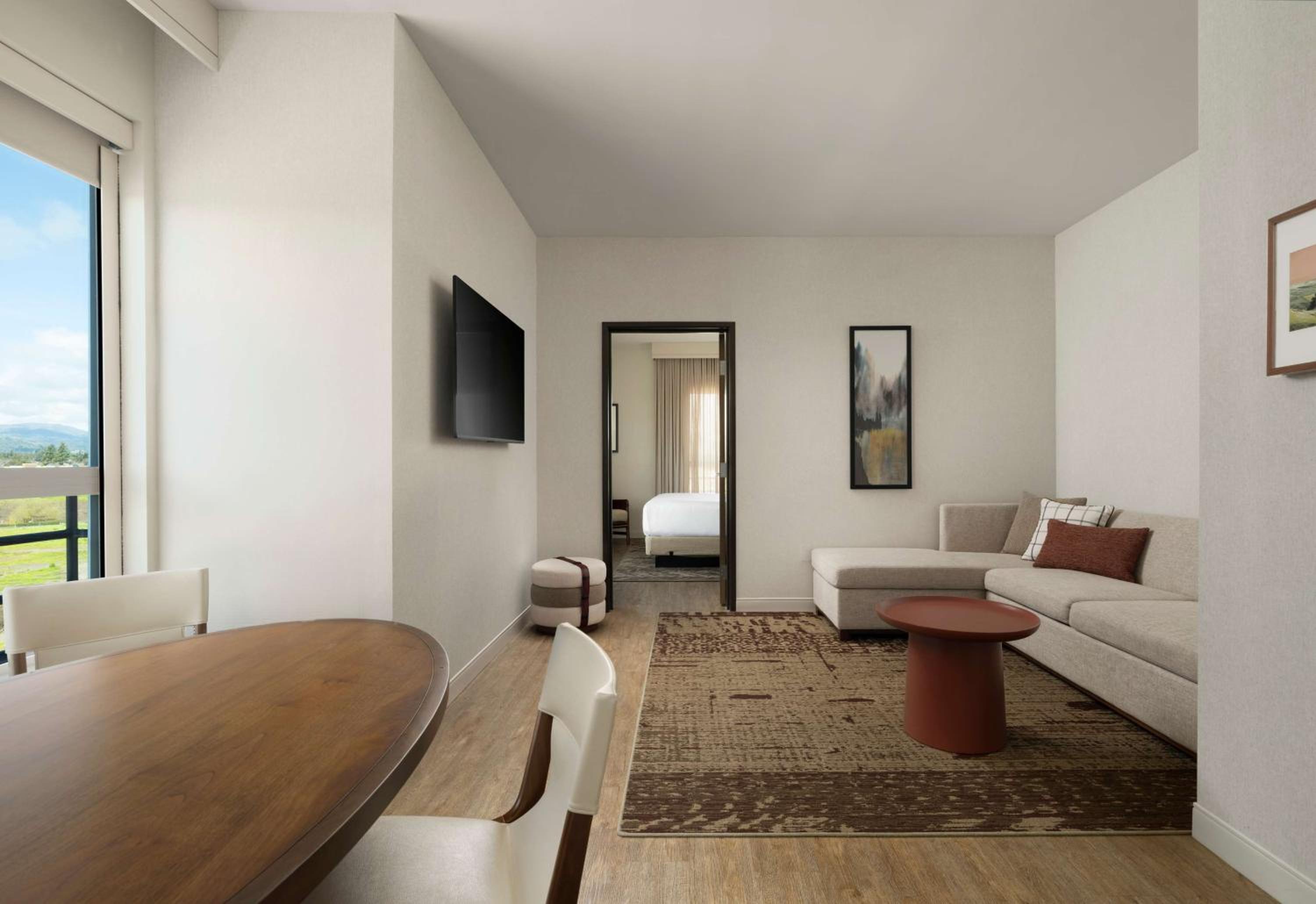 One-Bedroom King Suite with Dining Table  - Photo 4