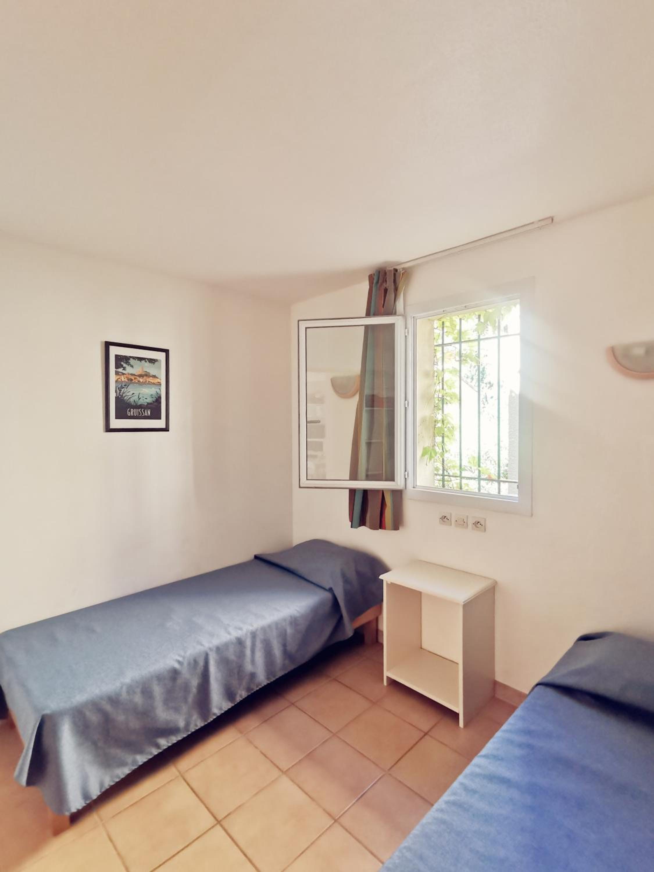 One-Bedroom Apartment - Photo 4