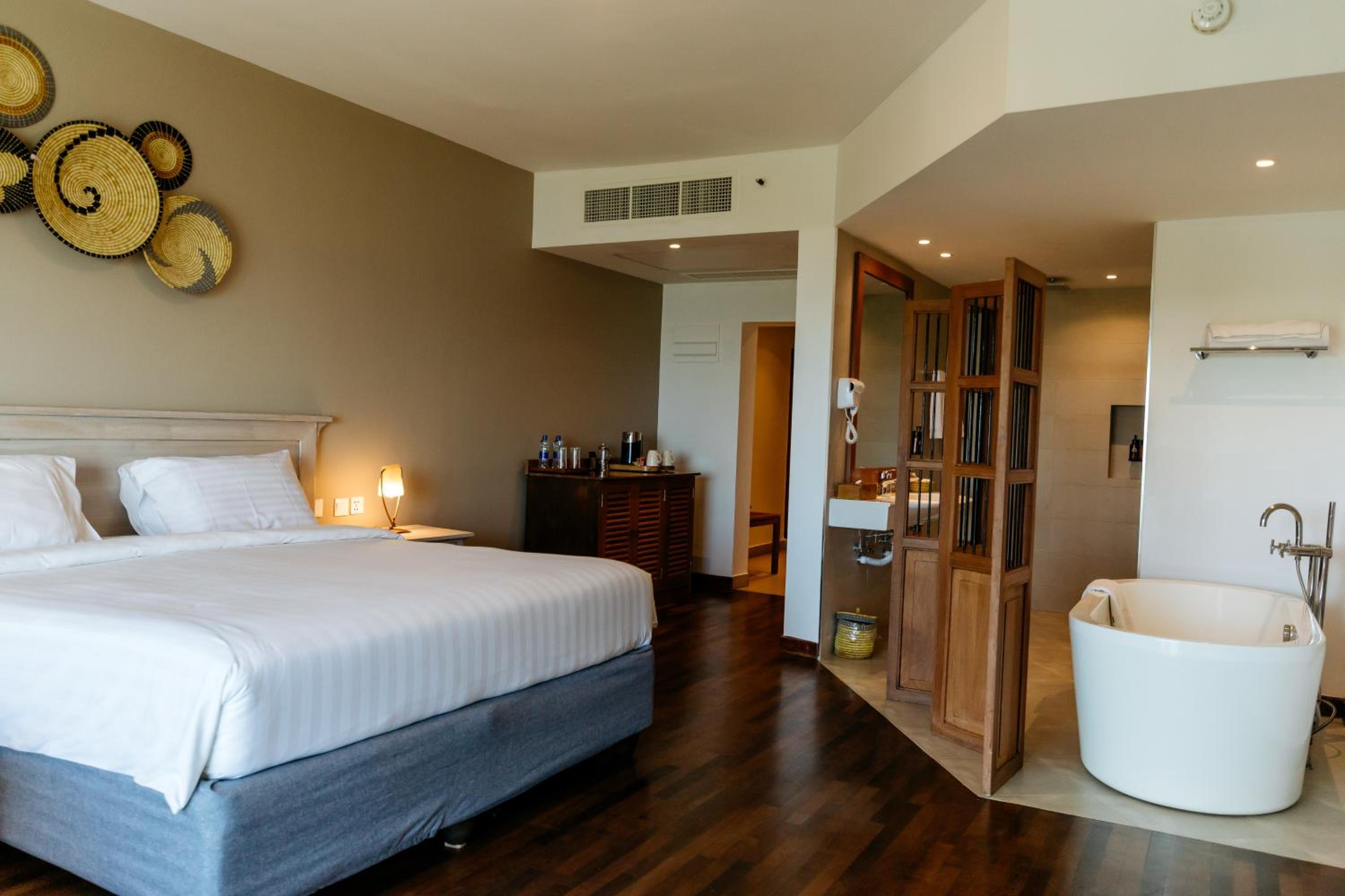 Tower Junior Suite Plus Sea View
