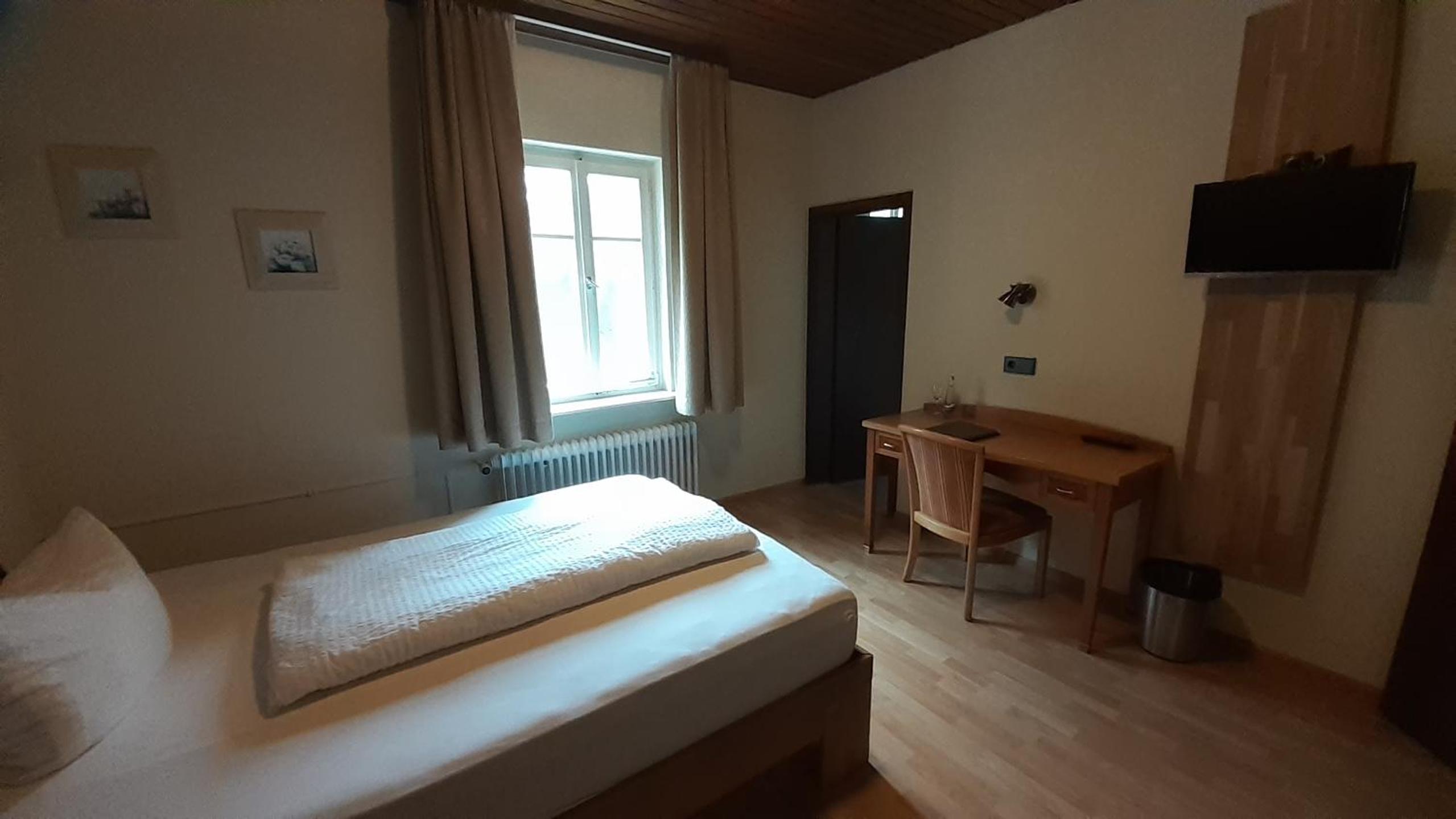 Single Room photo 3