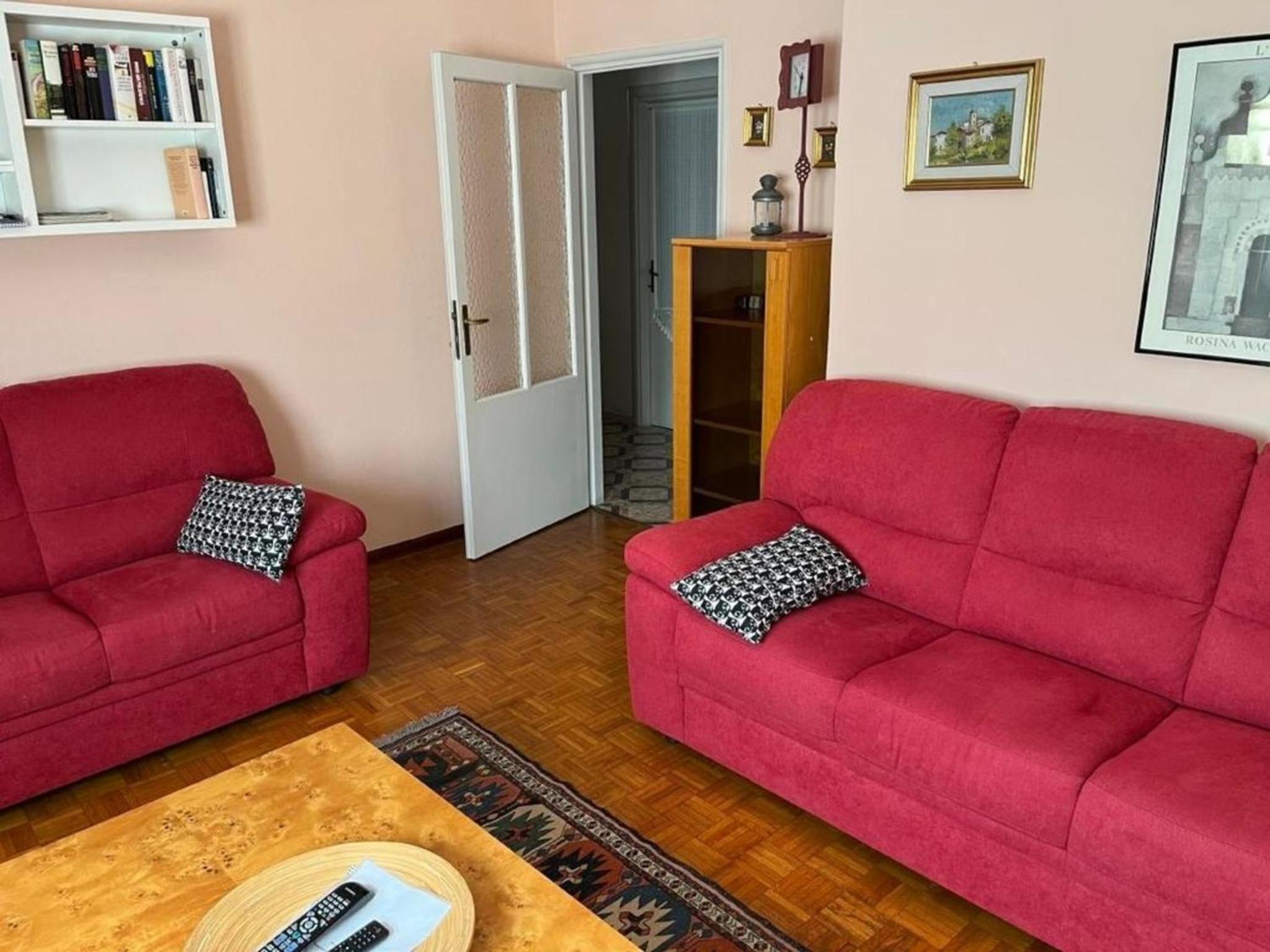 Apartment photo 3