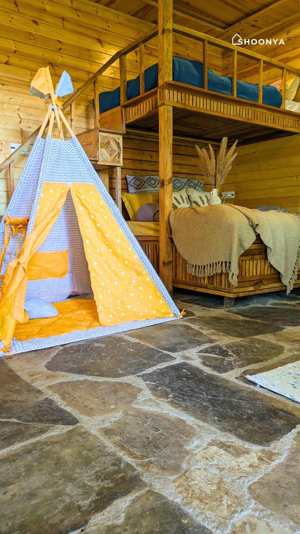 Triple Room with Mountain View