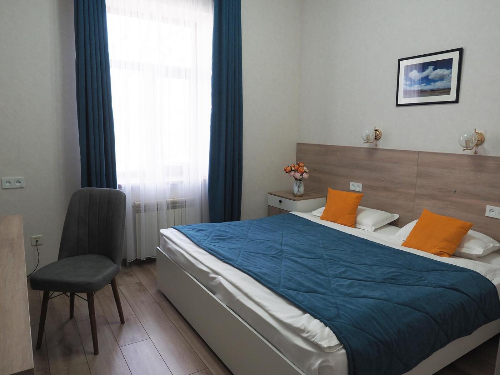 Standard Double or Twin Room - Photo 3