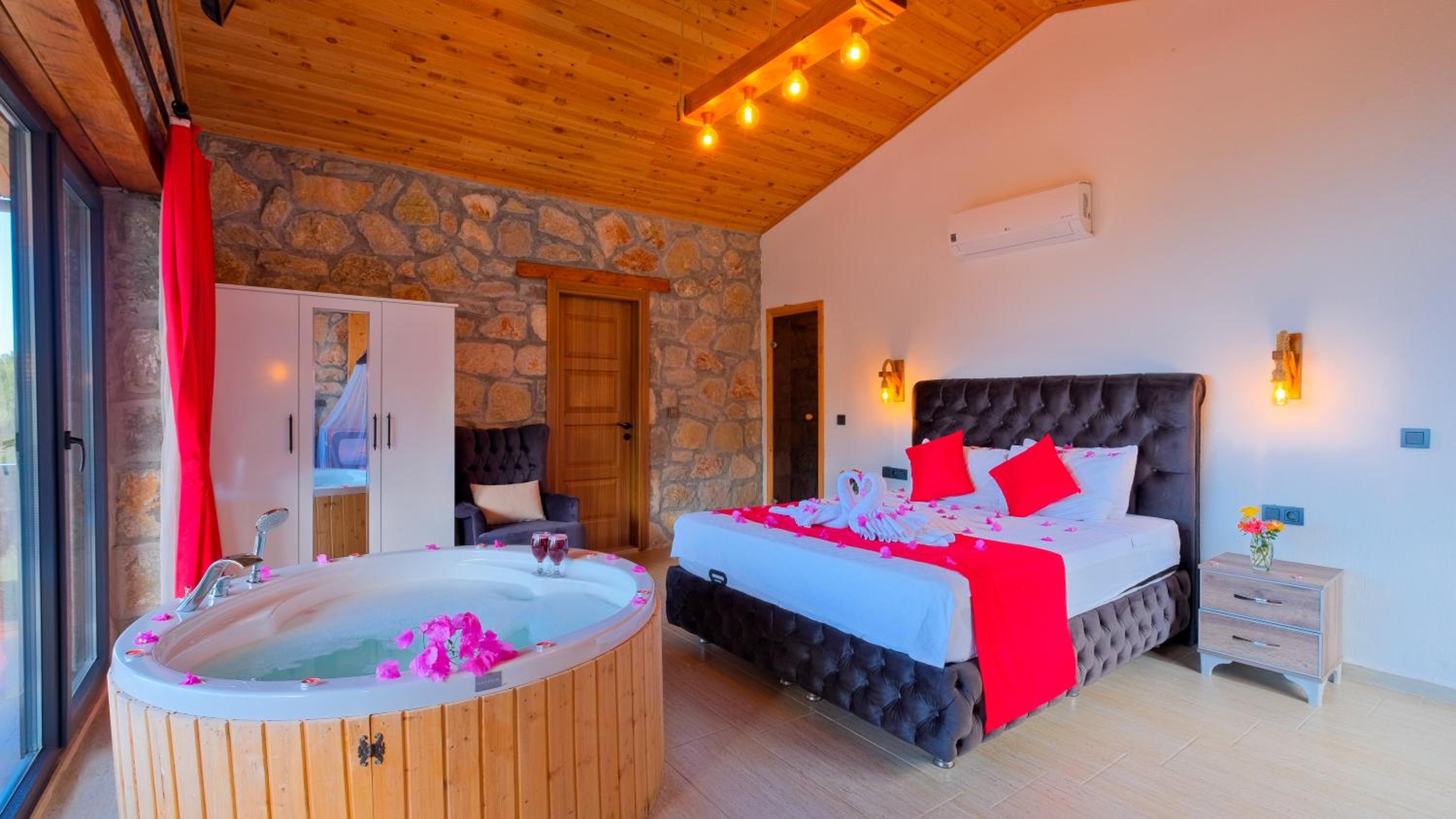 One-Bedroom Villa photo 1
