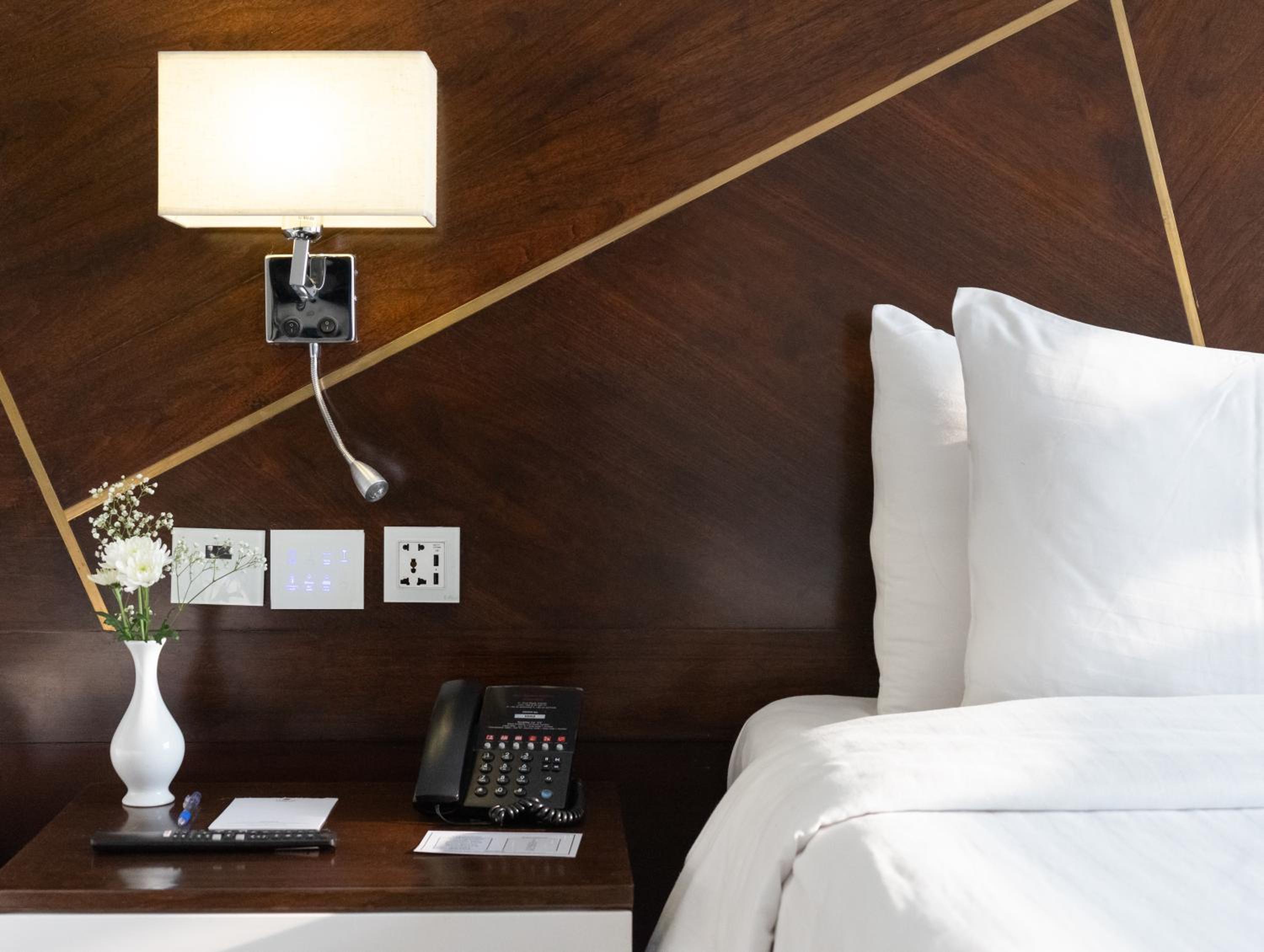 Executive Twin Room with Lounge Access photo 3
