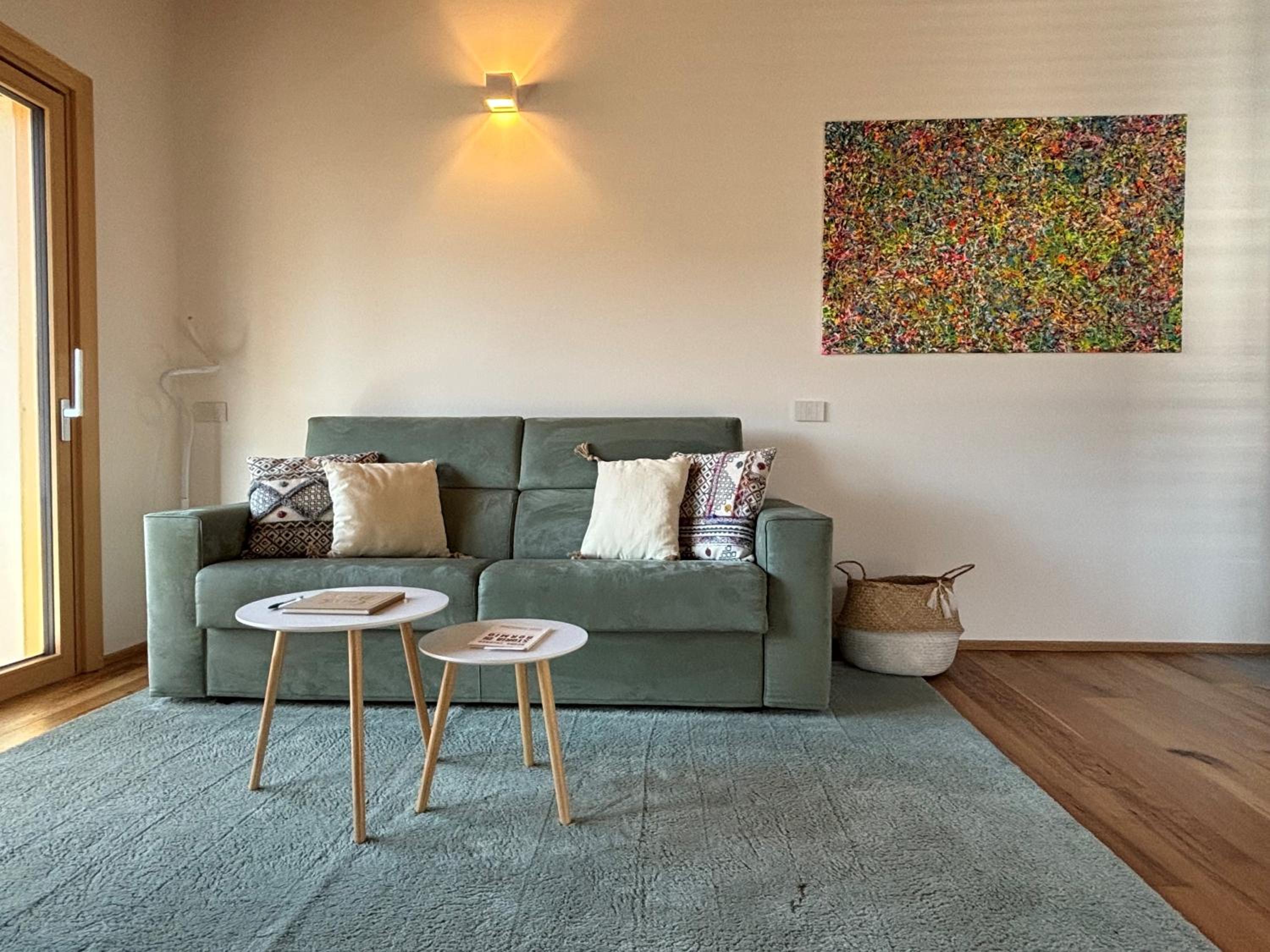 Apartment with Mountain View photo 1