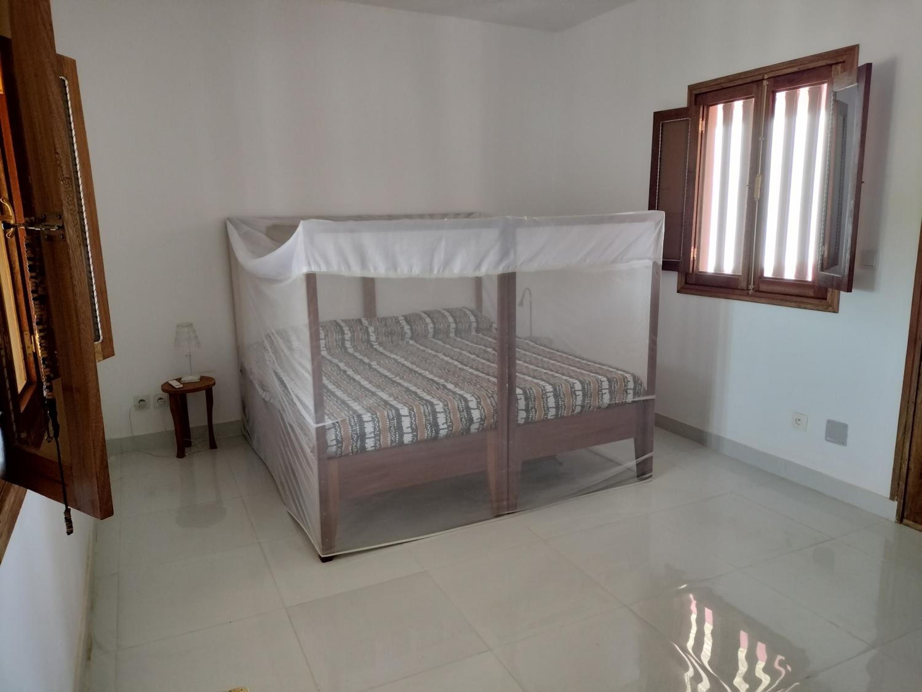 Large Double or Twin Room photo 3