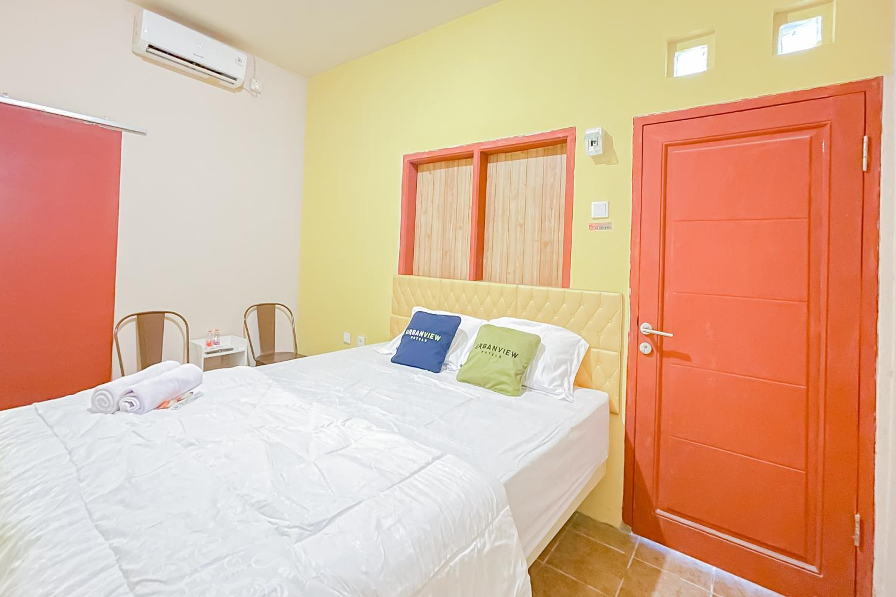 Deluxe Room - Photo 5