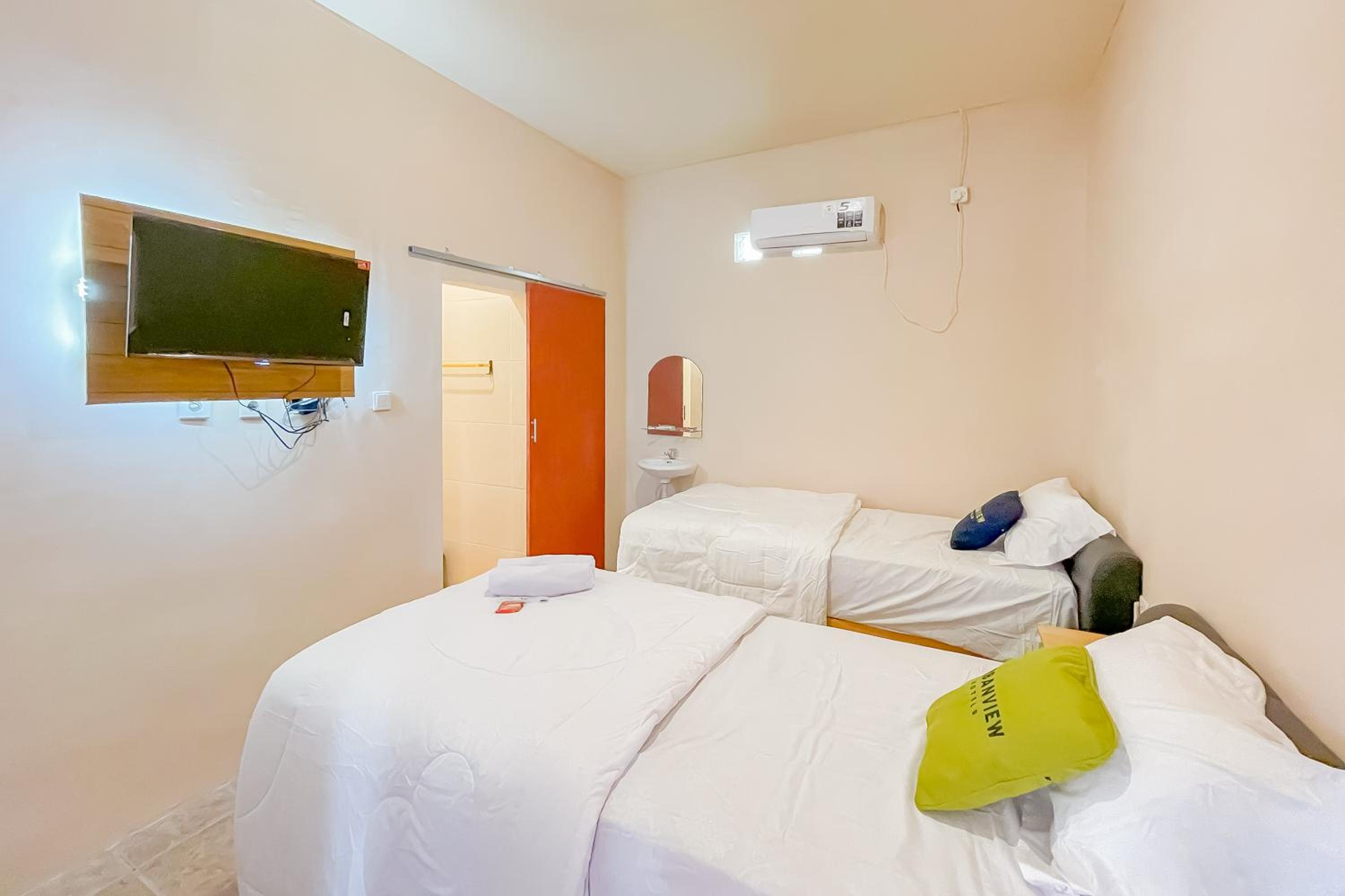 Deluxe Twin Room - Photo 3