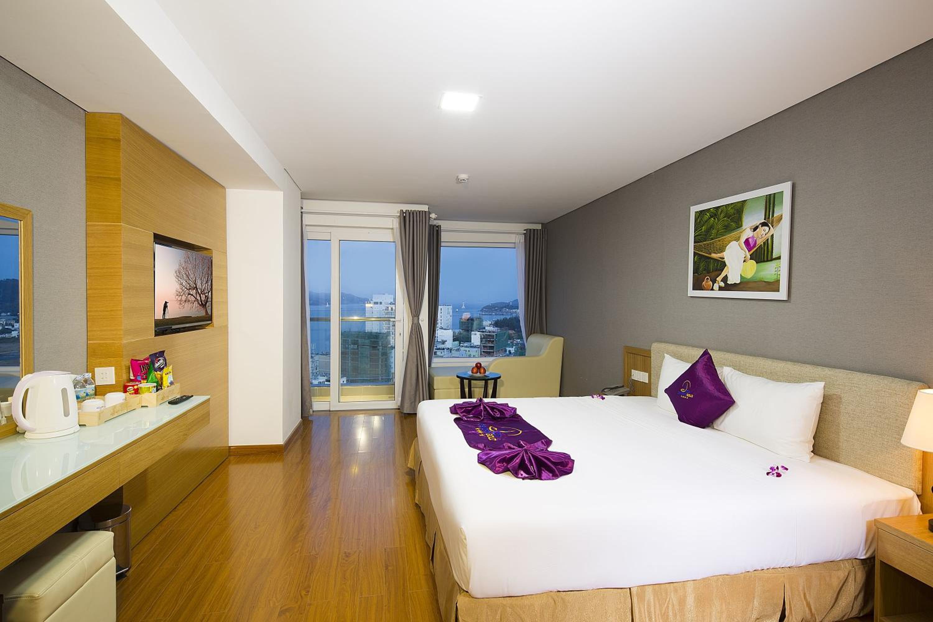 Suite Sea View with Balcony photo 2