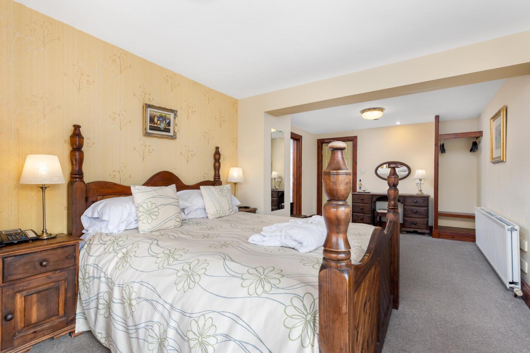 Superior Double Room (Not Dog-Friendly) - Photo 6
