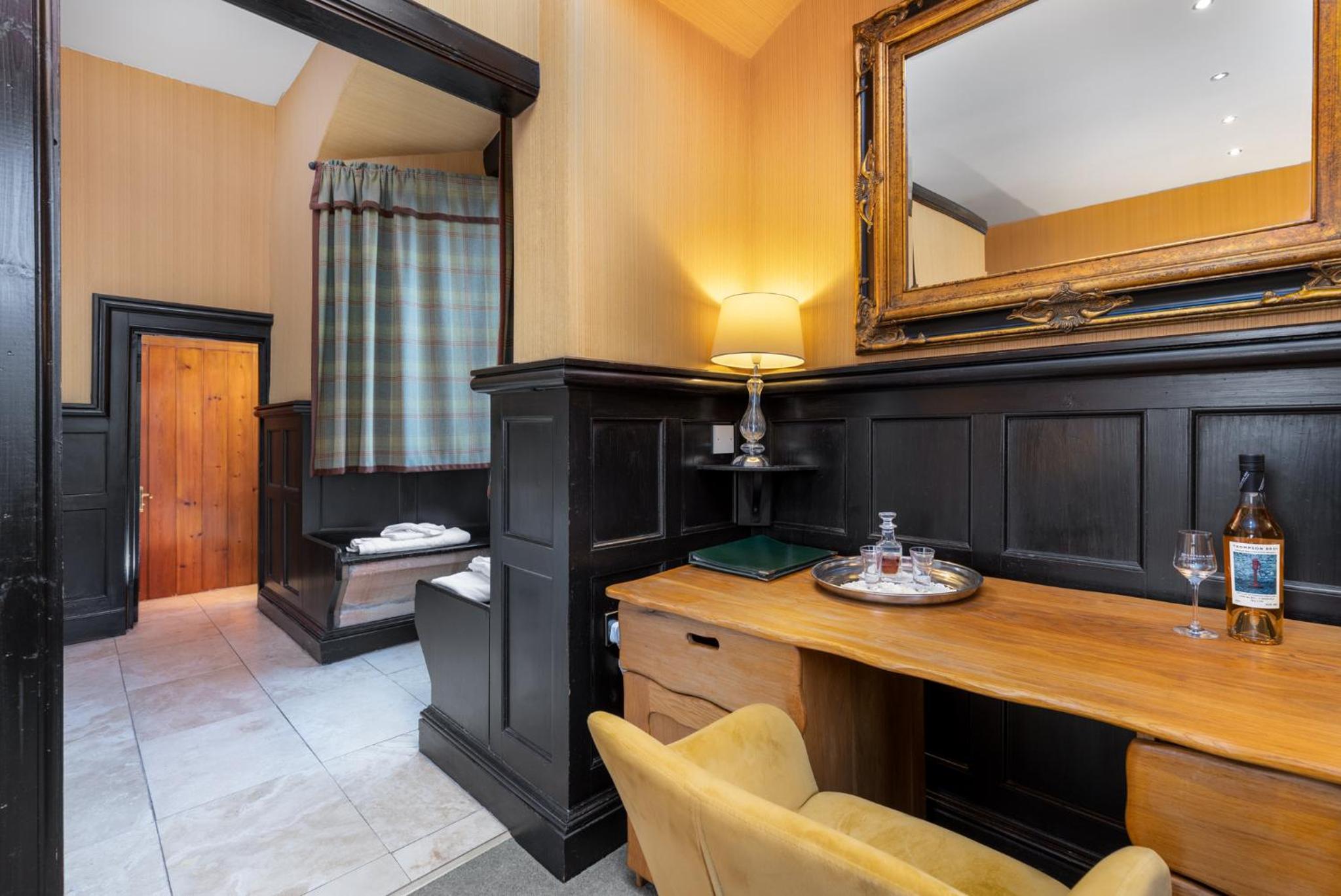 Deluxe Double Room (Not Dog-Friendly) - Photo 7